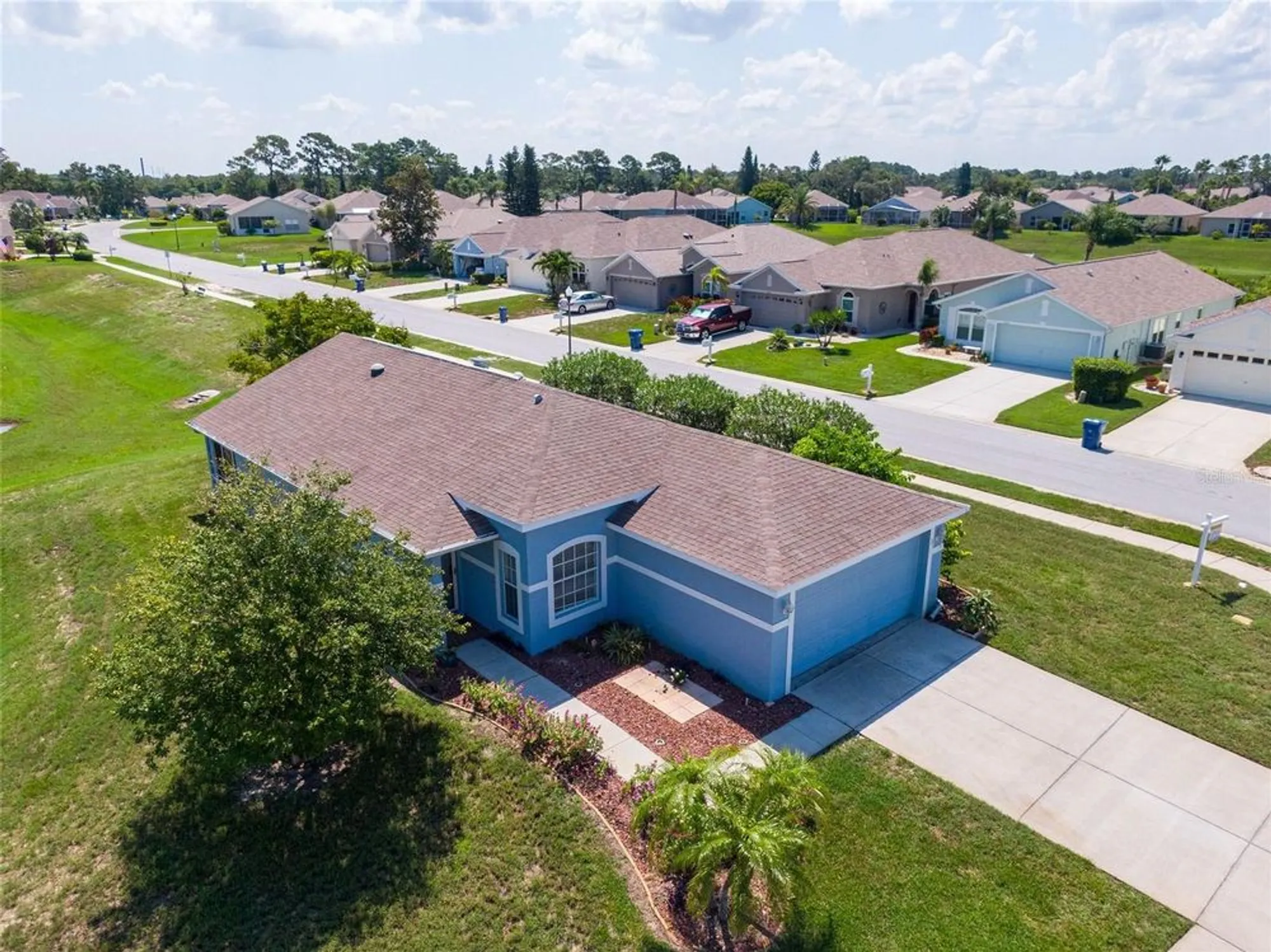 Property Slideshow image 22 of 35 | 2926 walnut grove ct, Holiday, FL, 34691