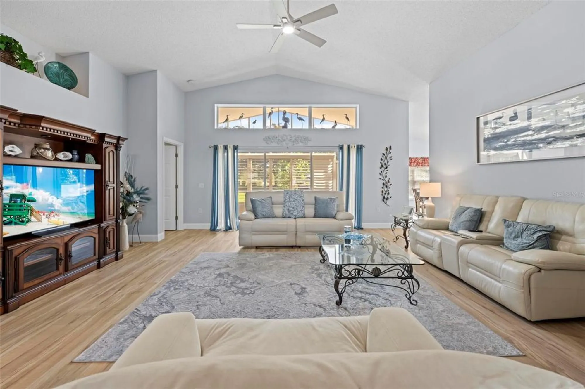 Property Slideshow image 13 of 61 | 412 mistwood ct, Spring Hill, FL, 34609