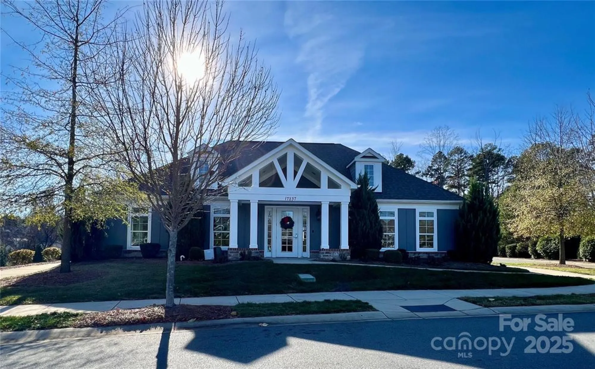 Property Slideshow image 6 of 8 | 15012 courtside cove ln, Cornelius, NC, 28031