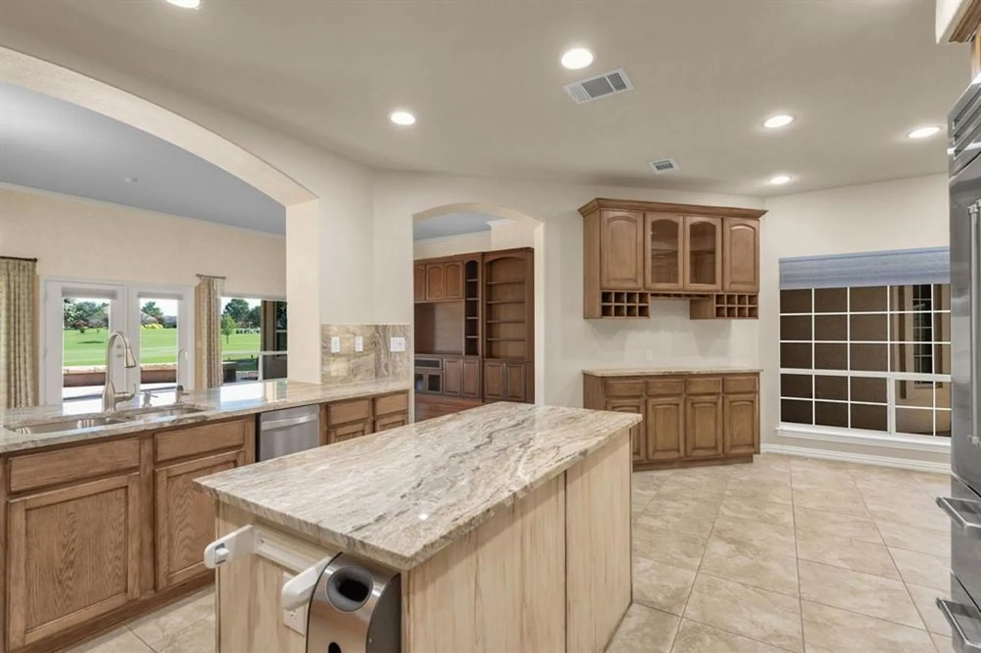 Property Slideshow image 14 of 34 | 9009 gardenia dr, Denton, TX, 76207