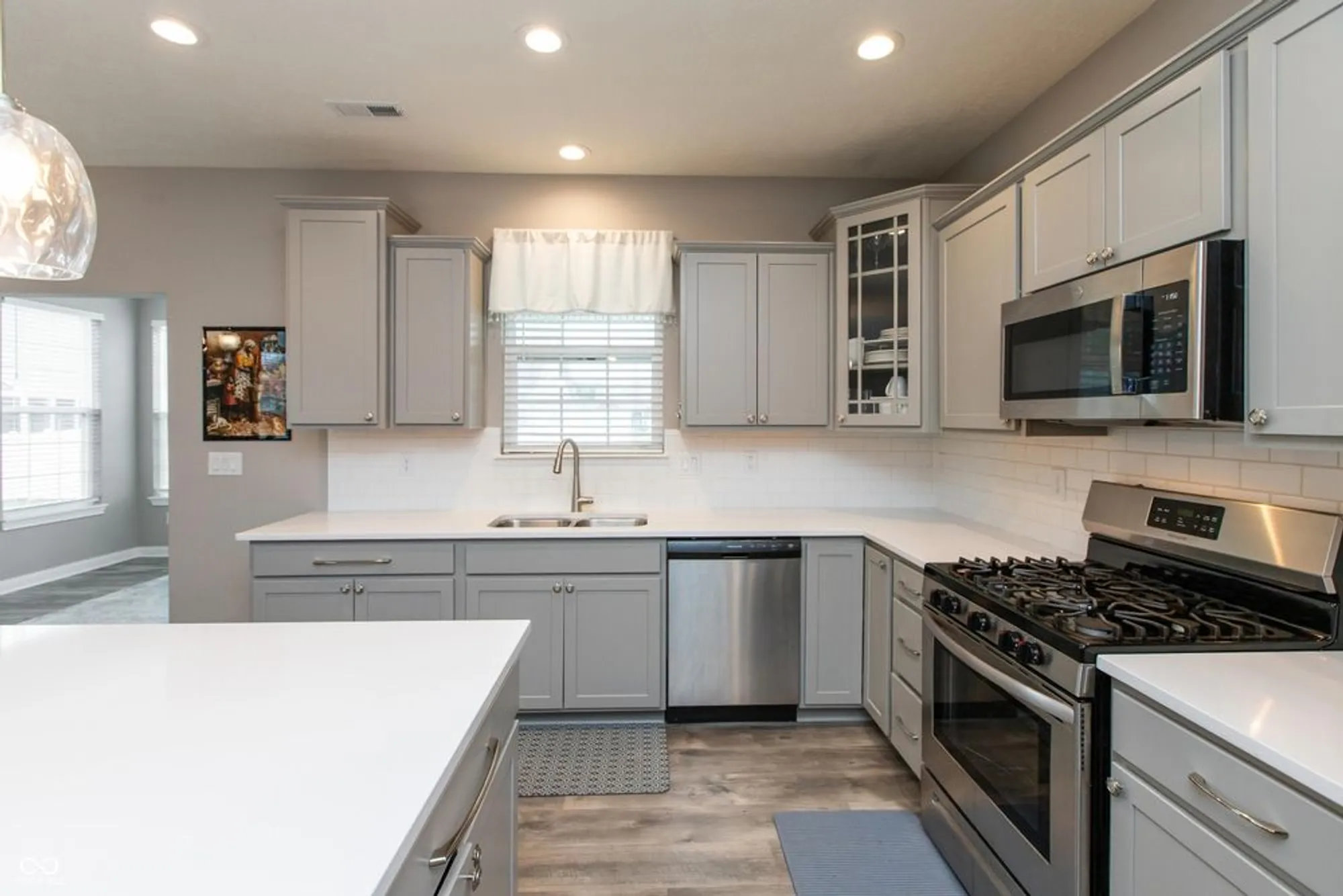 Property Slideshow image 8 of 23 | 253 darrough dr, Greenwood, IN, 46143