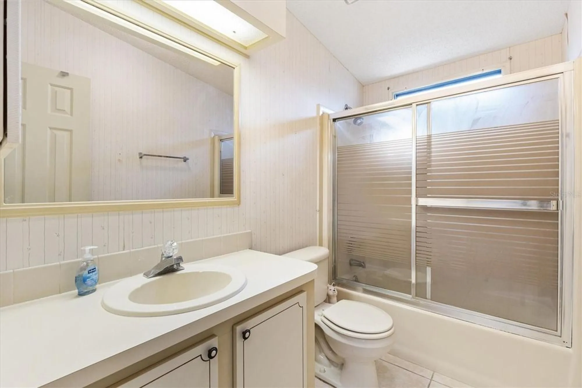 Property Slideshow image 23 of 38 | 523 bonita dr, The Villages, FL, 32159