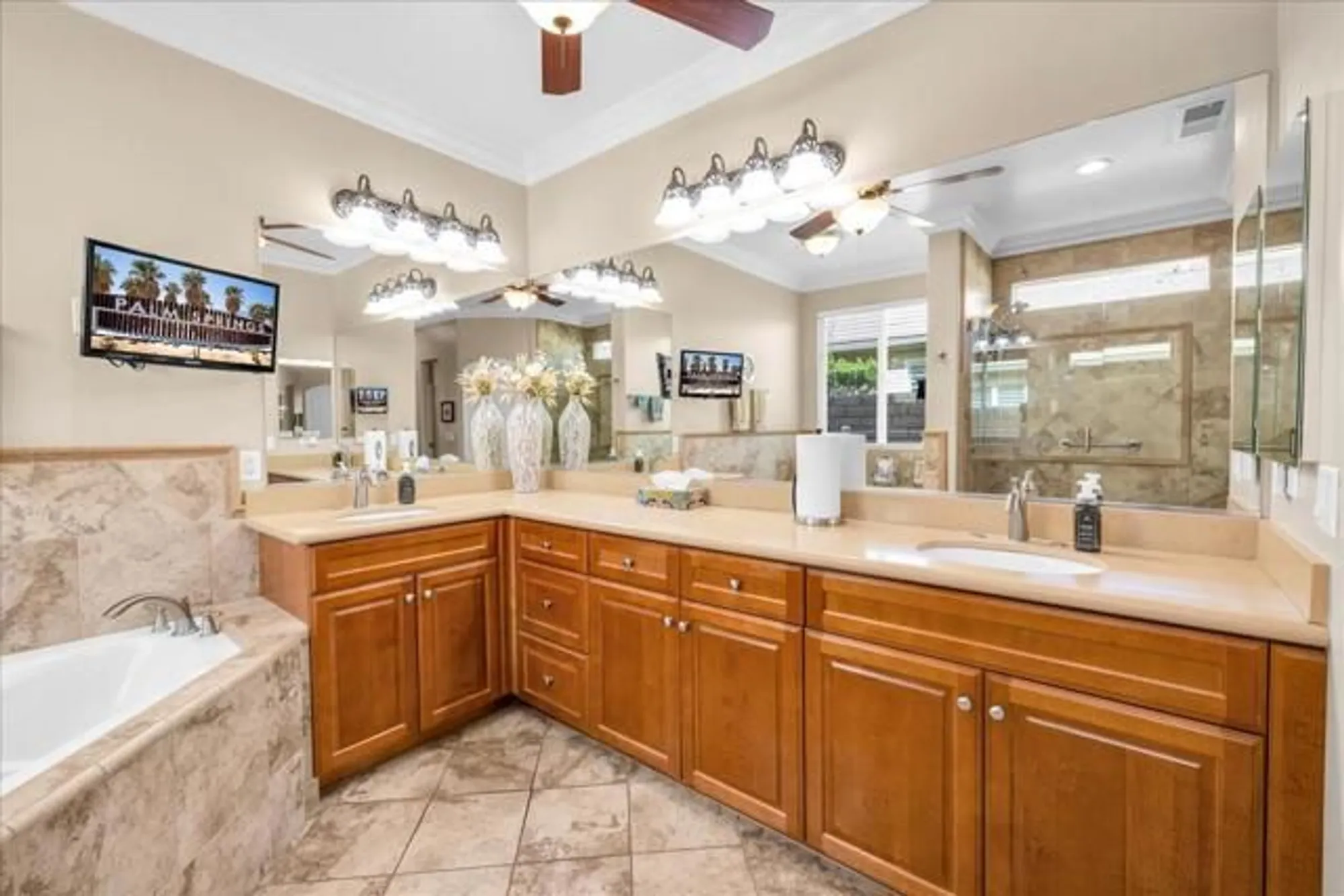 Property Slideshow image 20 of 58 | 3839 blue sky way, Palm Springs, CA, 92262