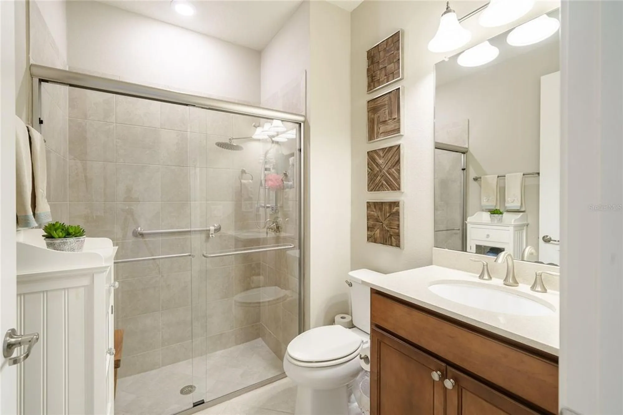 Property Slideshow image 11 of 67 | 19287 coastal shore ter, Land O Lakes, FL, 34638