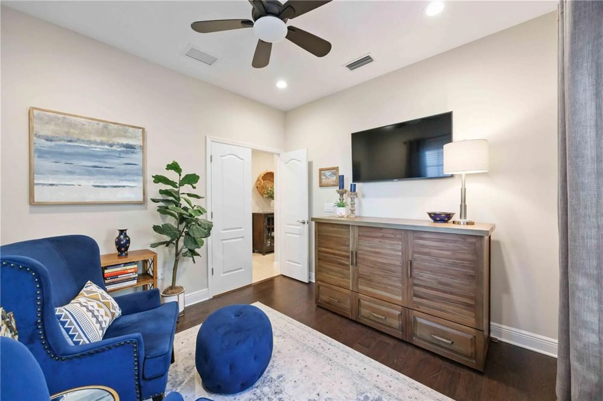 Property Slideshow image 27 of 70 | 21625 avon park ct, Venice, FL, 34293