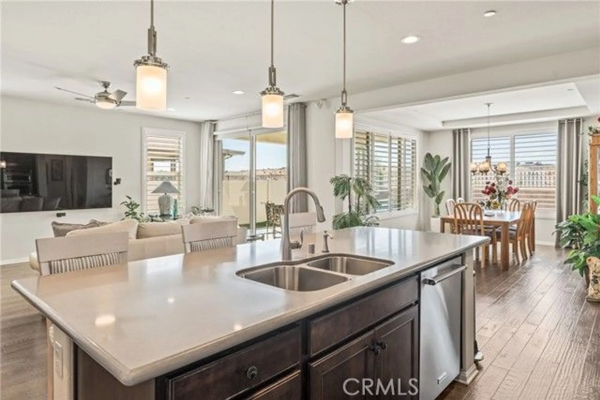 Property Slideshow image 18 of 71 | 11636 cascade st, Apple Valley, CA, 92308