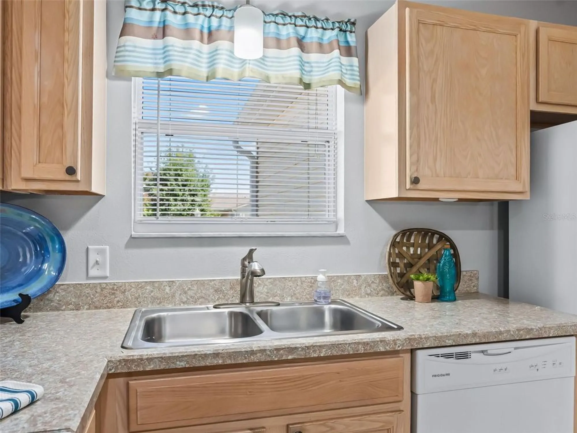 Property Slideshow image 14 of 57 | 17930 se 83rd melody ave, The Villages, FL, 32162