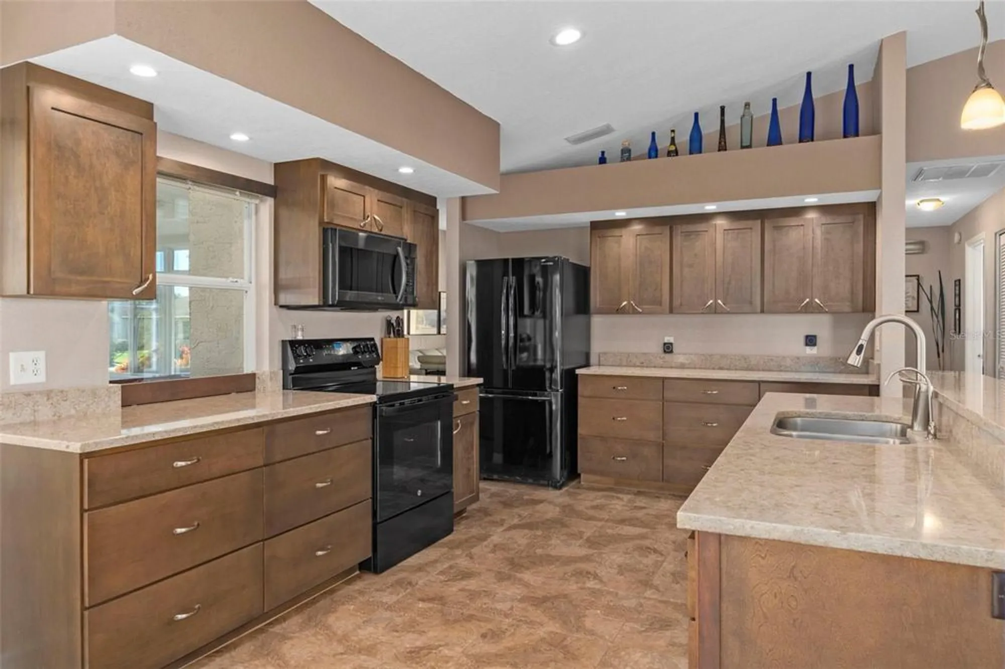 Property Slideshow image 10 of 64 | 7312 bottle brush dr, Spring Hill, FL, 34606