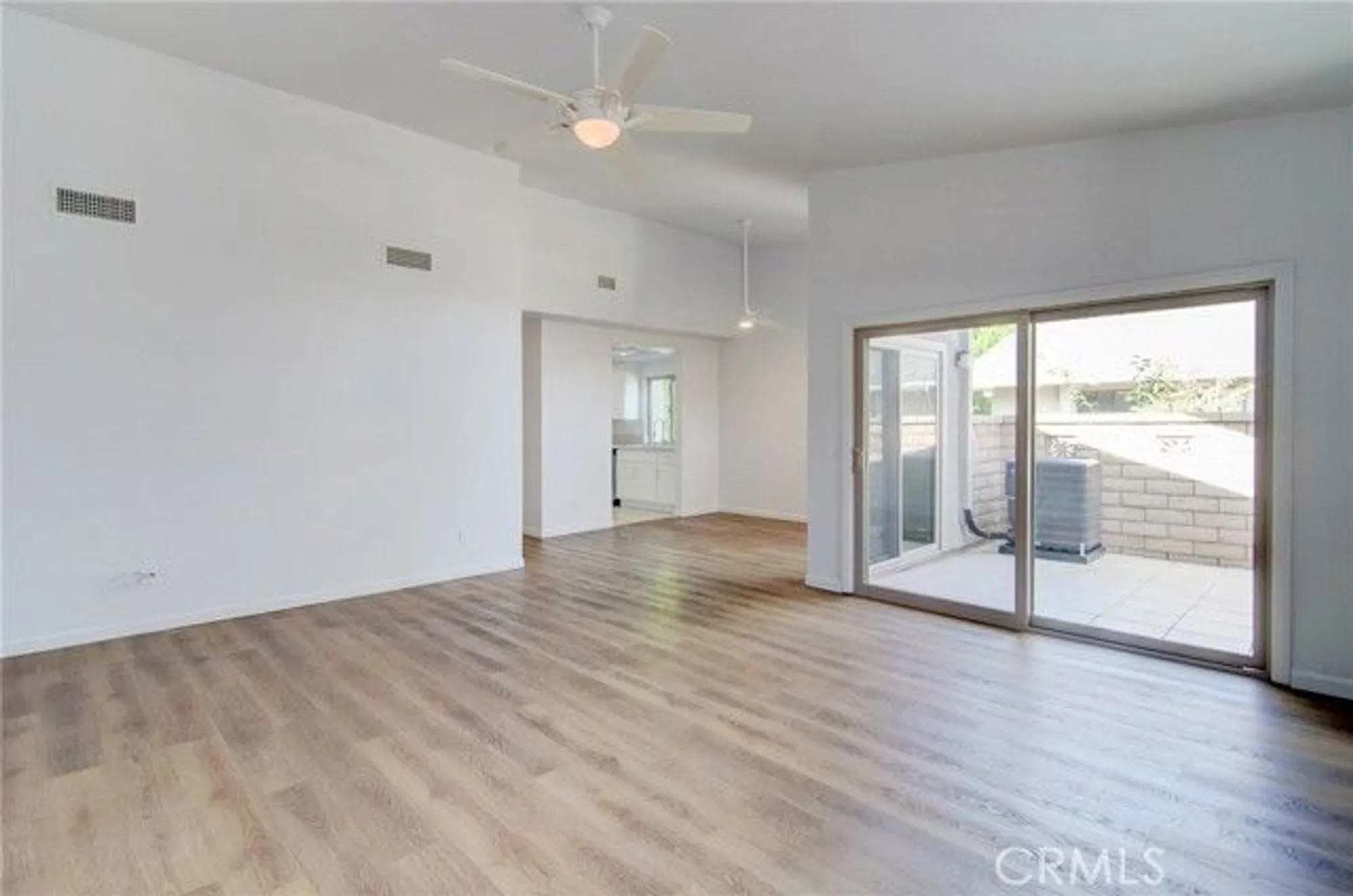 Property Slideshow image 4 of 24 | 8566 larkhall cir 809d, Huntington Beach, CA, 92646