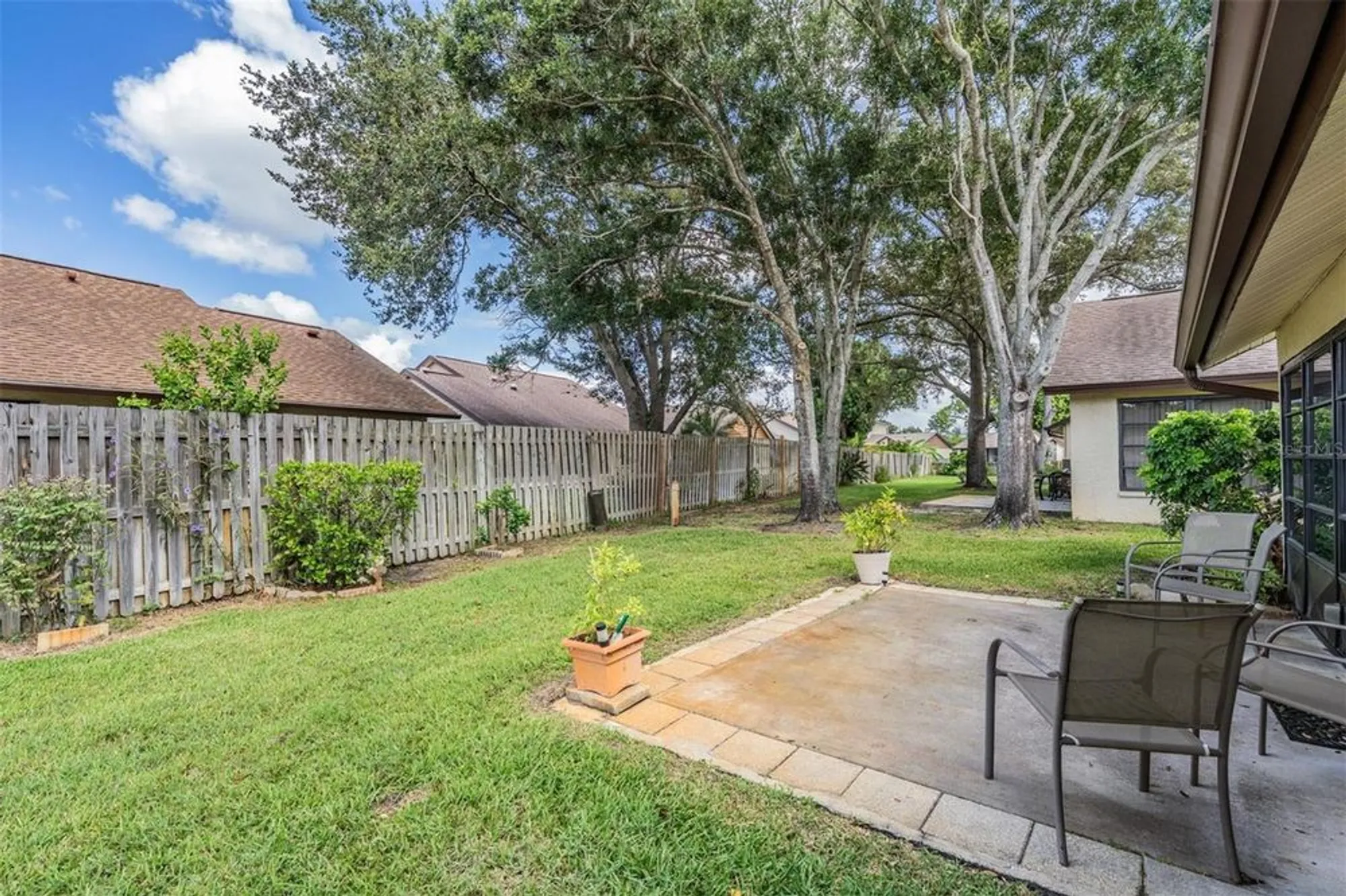 Property Slideshow image 25 of 38 | 2267 sequoia dr, Clearwater, FL, 33763