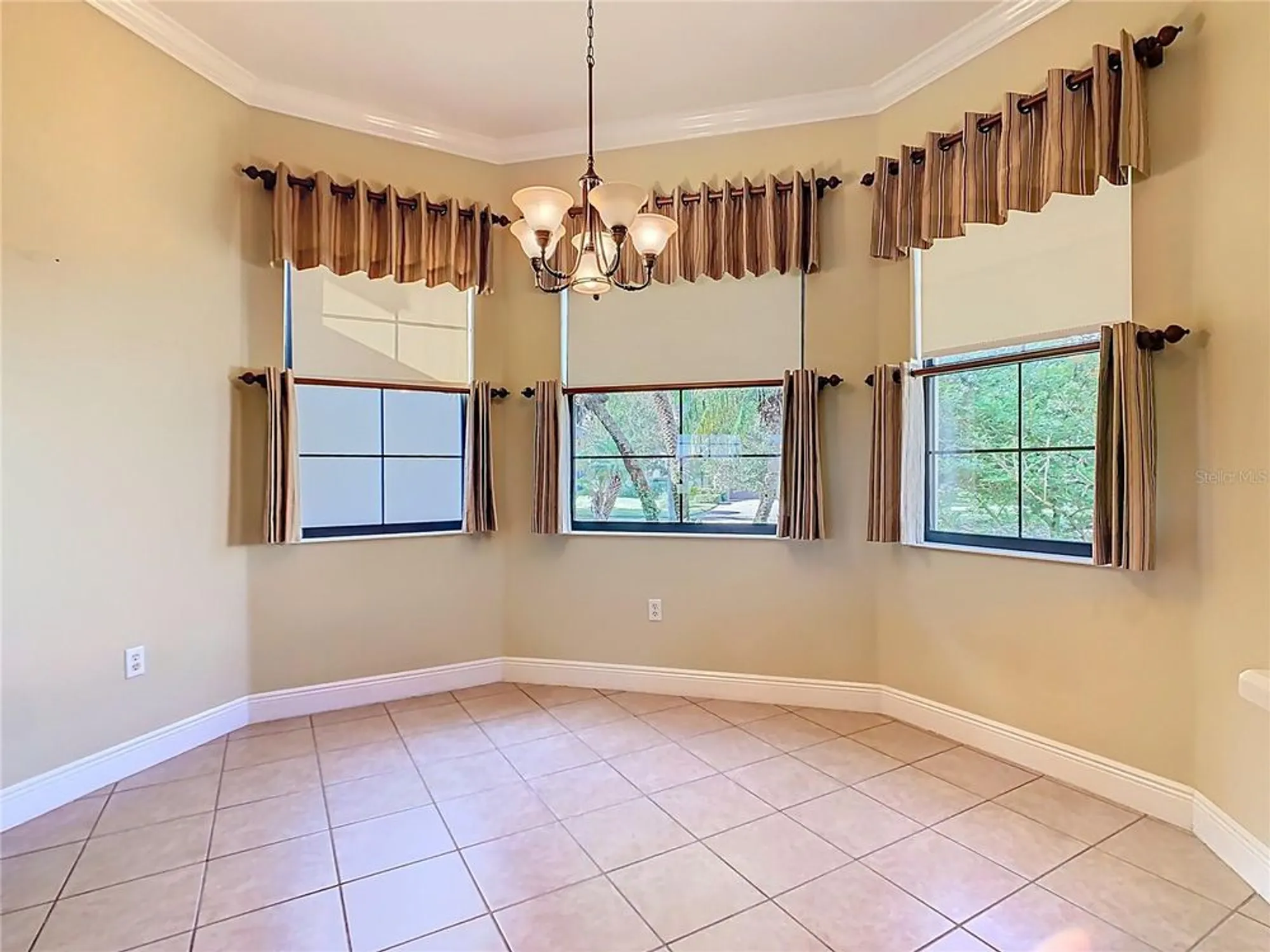 Property Slideshow image 21 of 90 | 130 indian wells ave, Kissimmee, FL, 34759