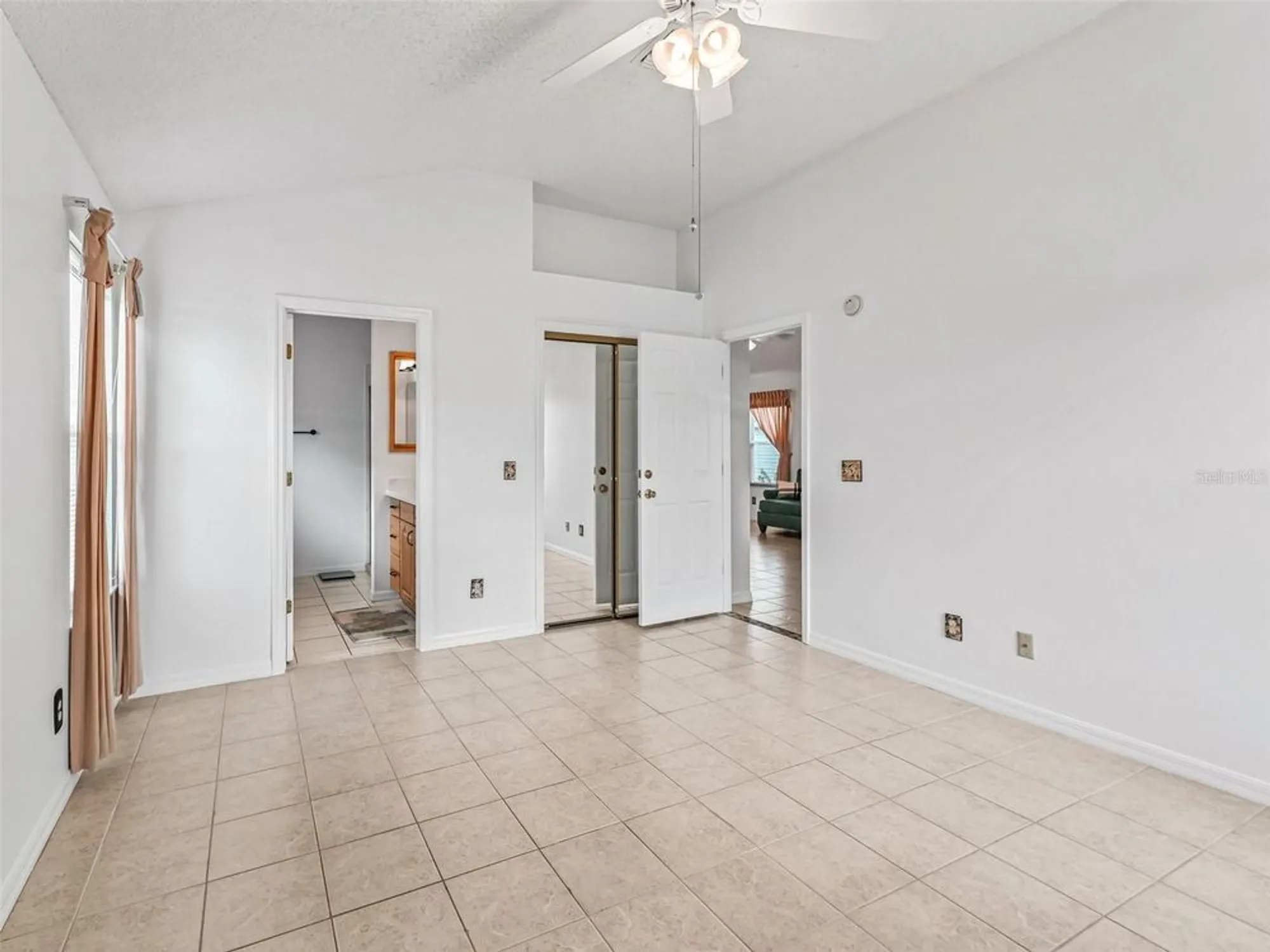 Property Slideshow image 21 of 42 | 1142 w boone ct, The Villages, FL, 32159