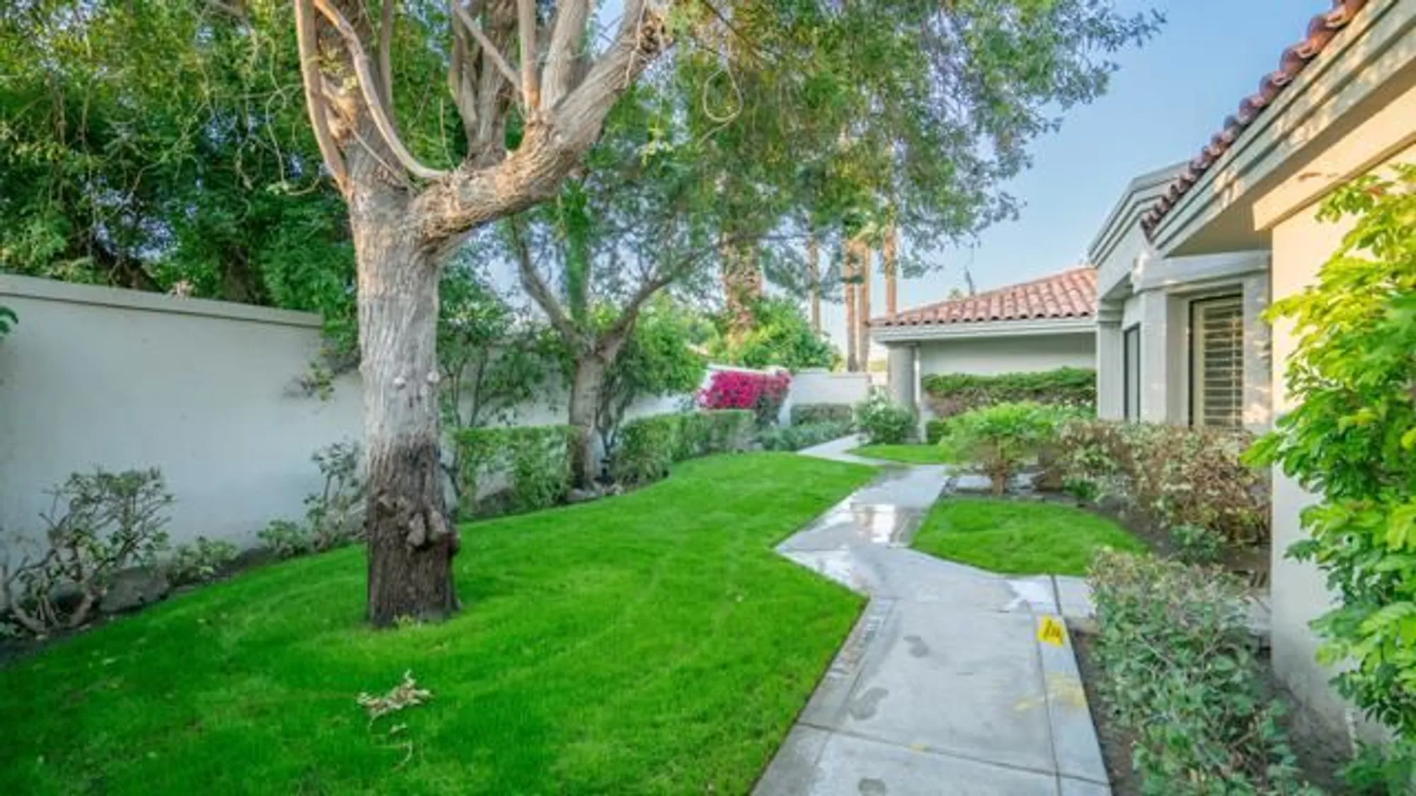 Property Slideshow image 11 of 81 | 80719 cherry hills dr, La Quinta, CA, 92253