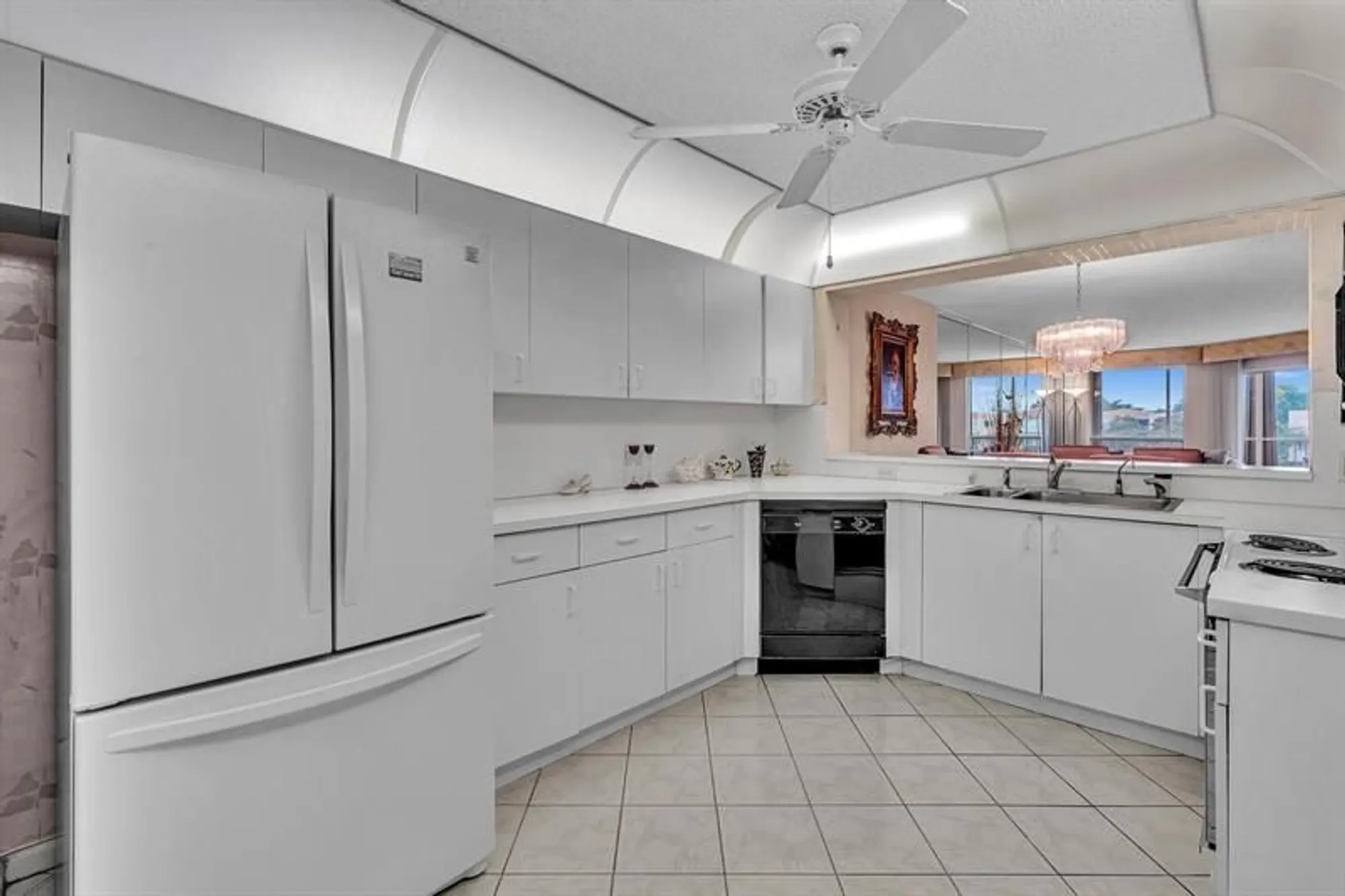 Property Slideshow image 8 of 81 | 7377 granville dr 311, Tamarac, FL, 33321