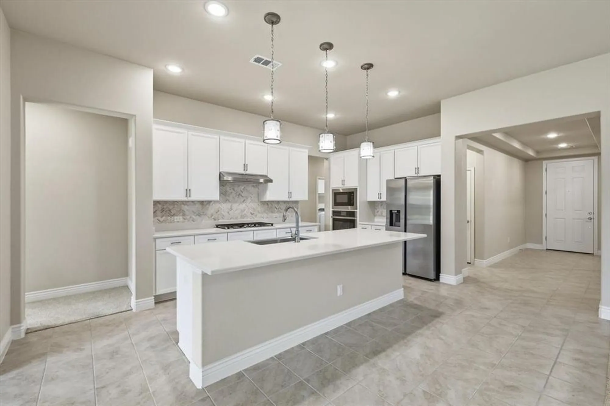 Property Slideshow image 10 of 37 | 9513 windwood ln, Denton, TX, 76207