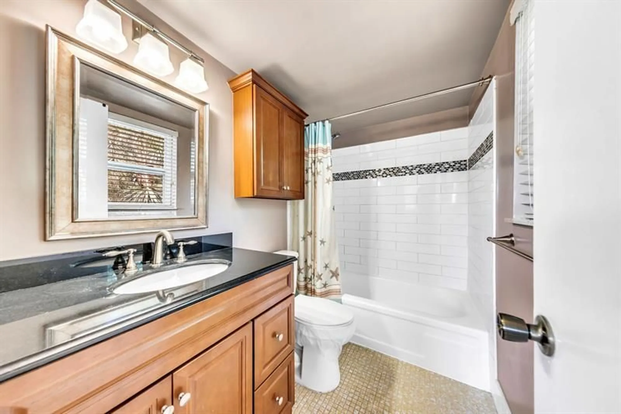 Property Slideshow image 13 of 26 | 231 nw 76th ave 201, Margate, FL, 33063