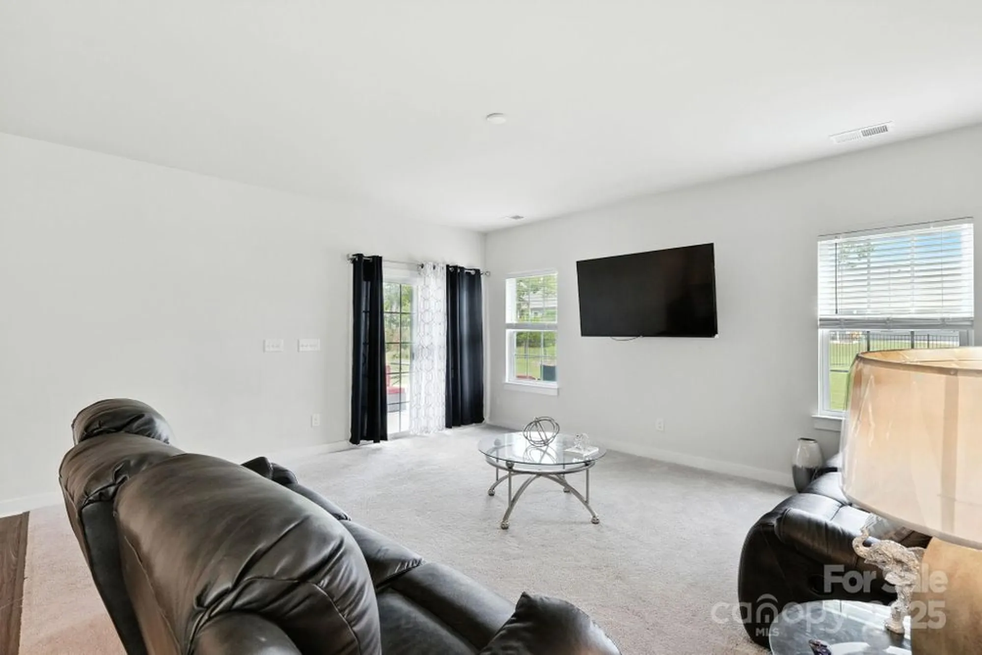 Property Slideshow image 10 of 32 | 5112 larewood dr, Charlotte, NC, 28215