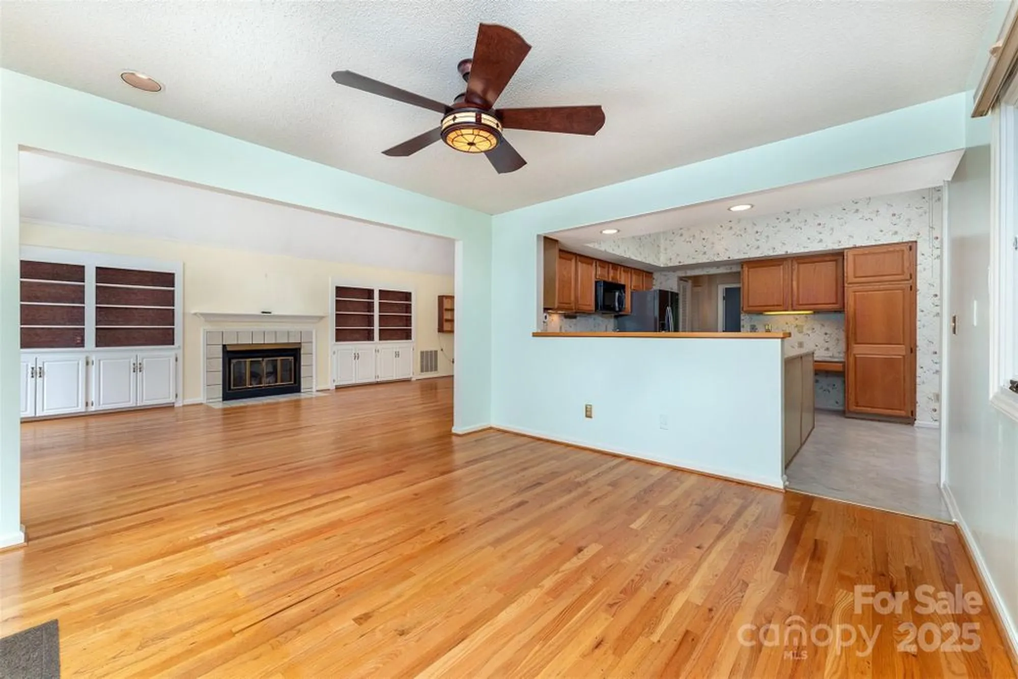 Property Slideshow image 17 of 41 | 144 overlook dr, Flat Rock, NC, 28731