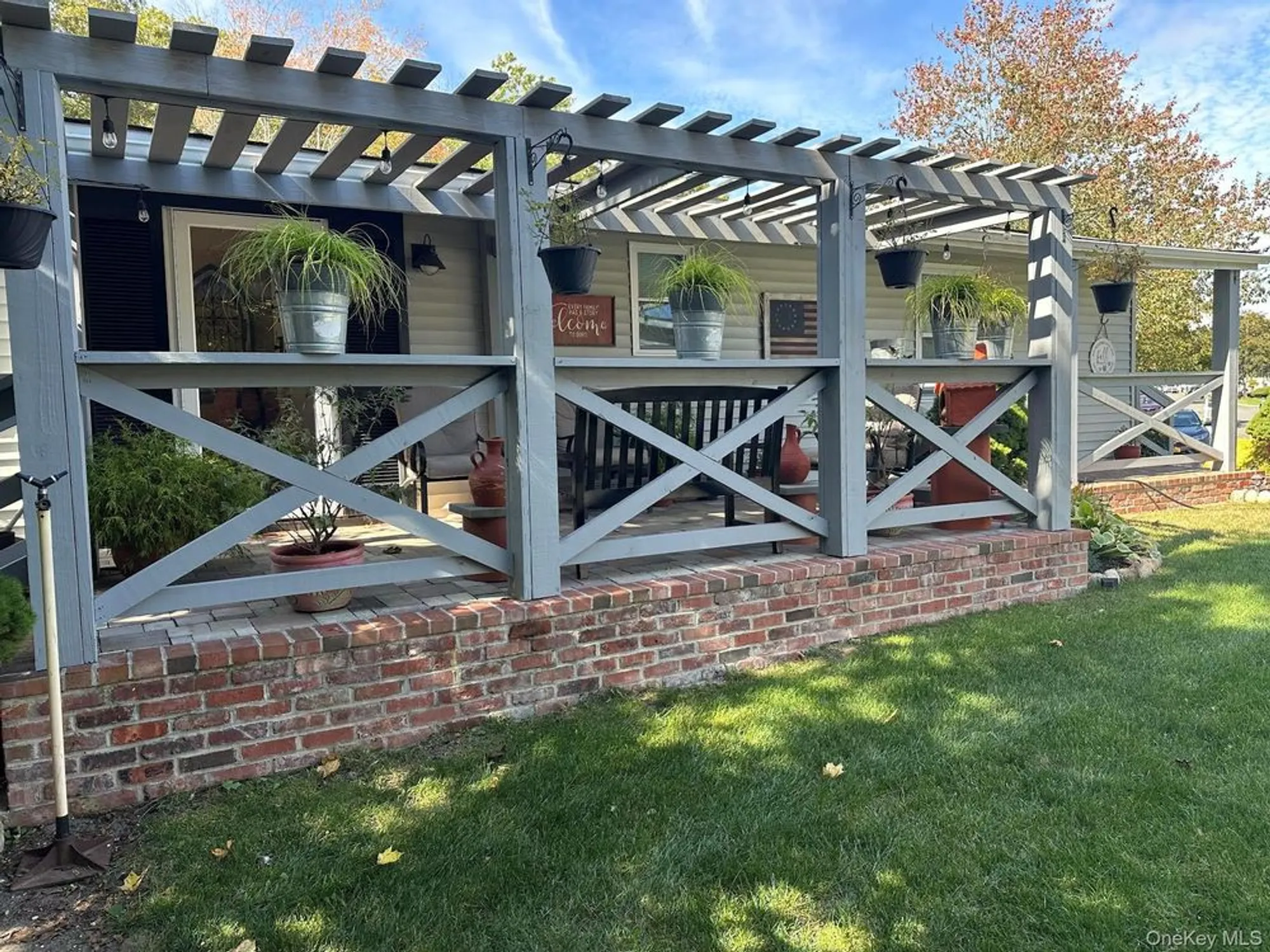 Property Slideshow image 13 of 13 | 53 village cir, Brookhaven, NY, 11949