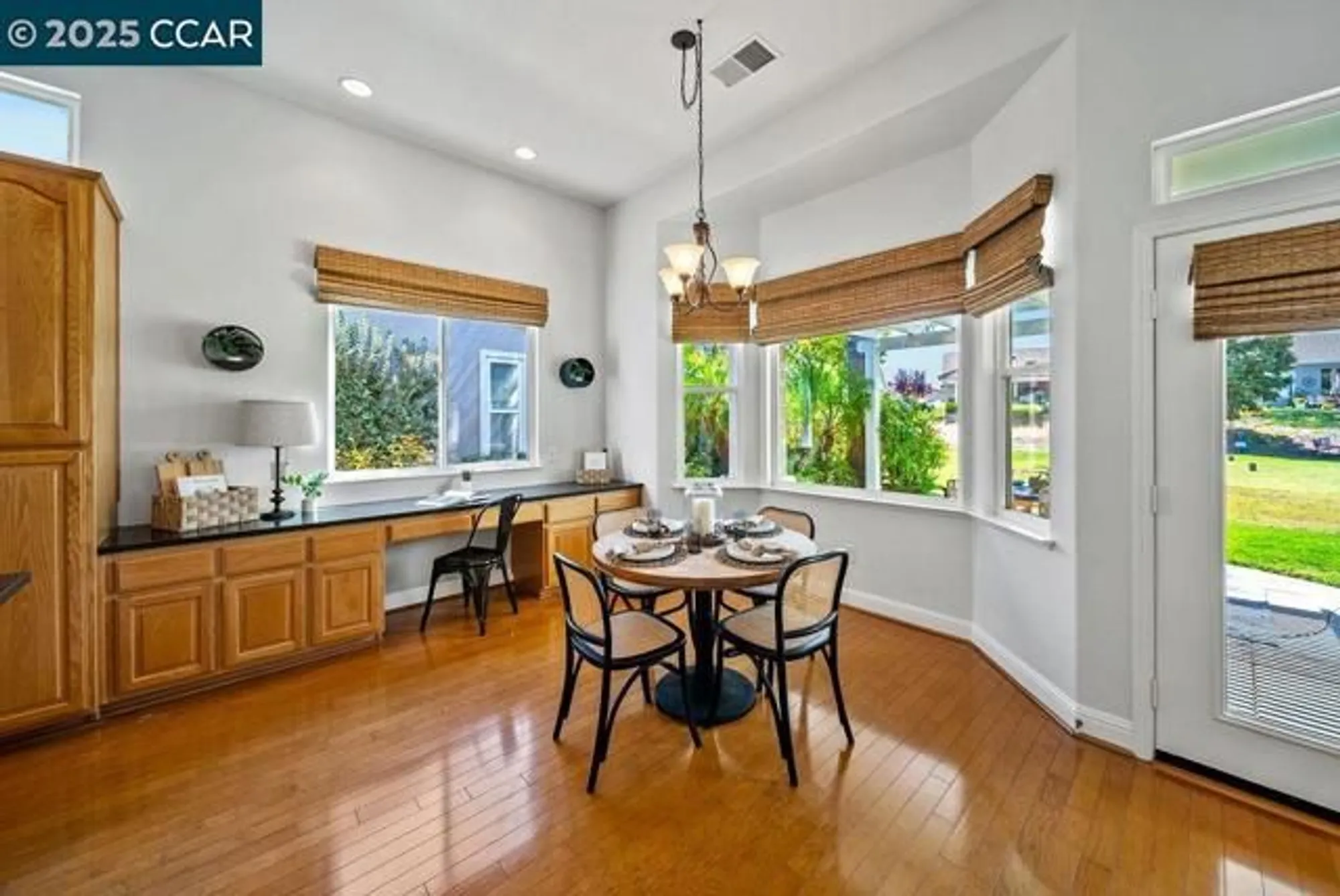 Property Slideshow image 13 of 40 | 742 richardson dr, Brentwood, CA, 94513