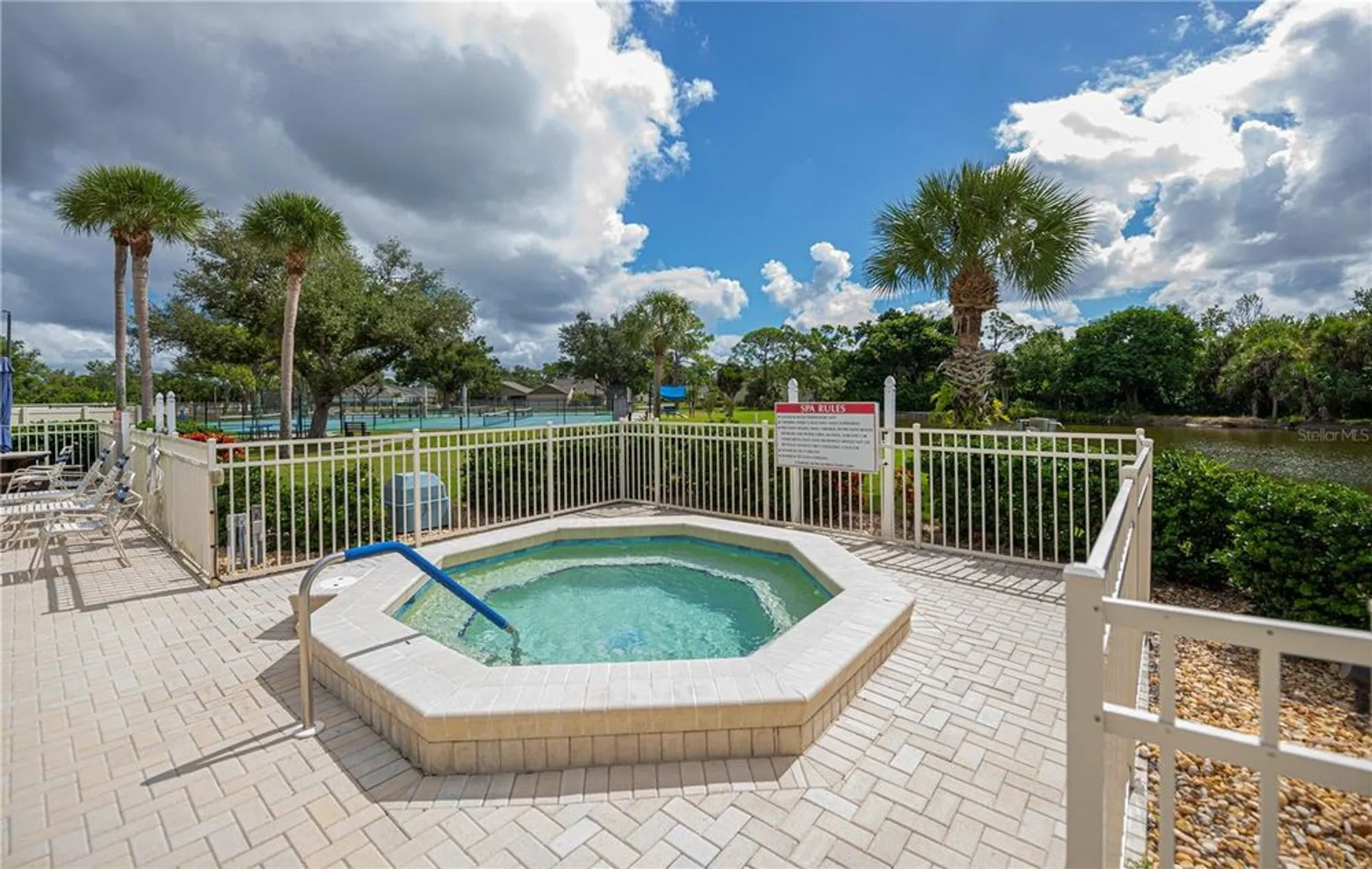 Property Slideshow image 41 of 58 | 425 cypress forest dr, Englewood, FL, 34223