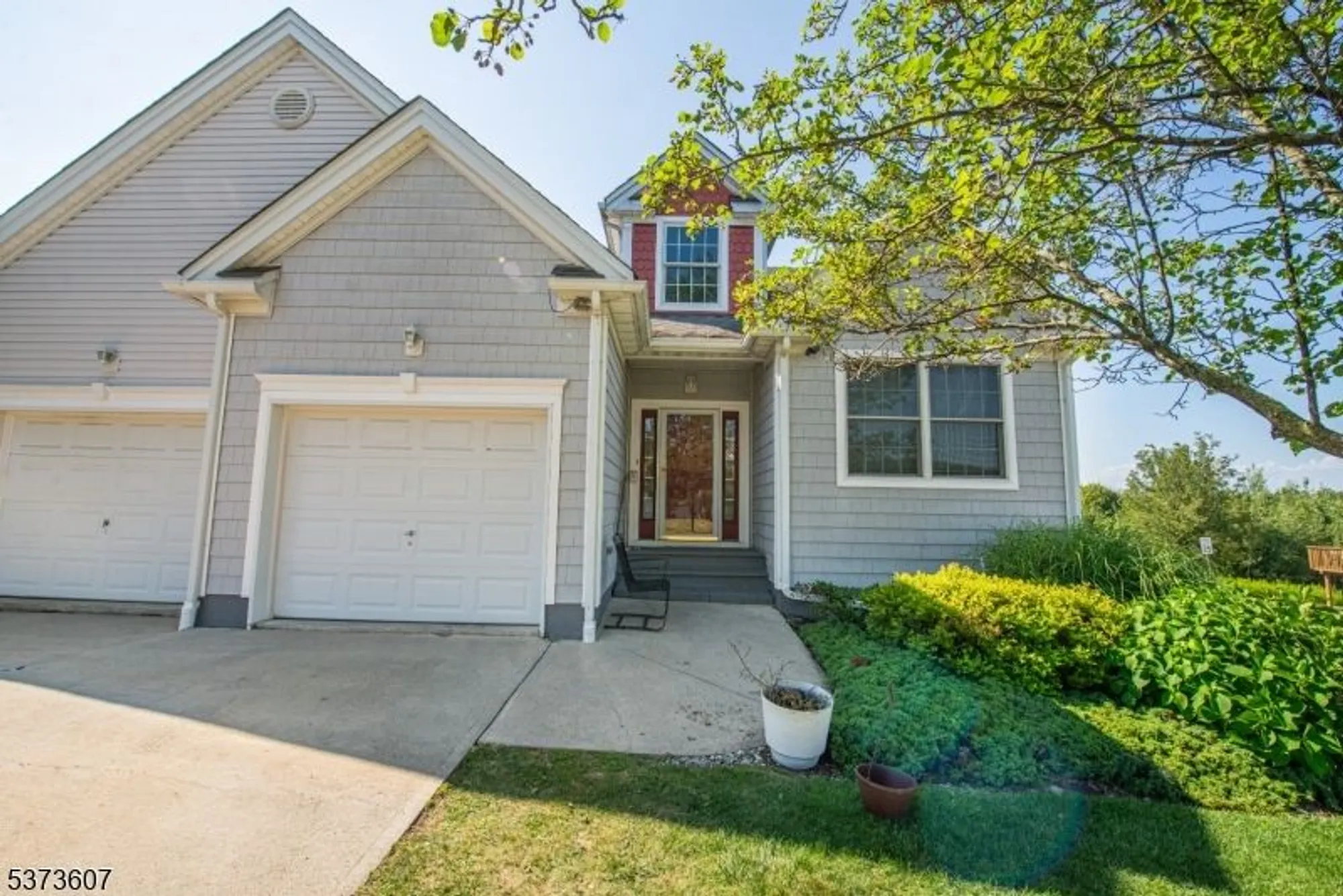 Property Slideshow image 1 of 27 | 11 fairchild ln, Sussex, NJ, 07461