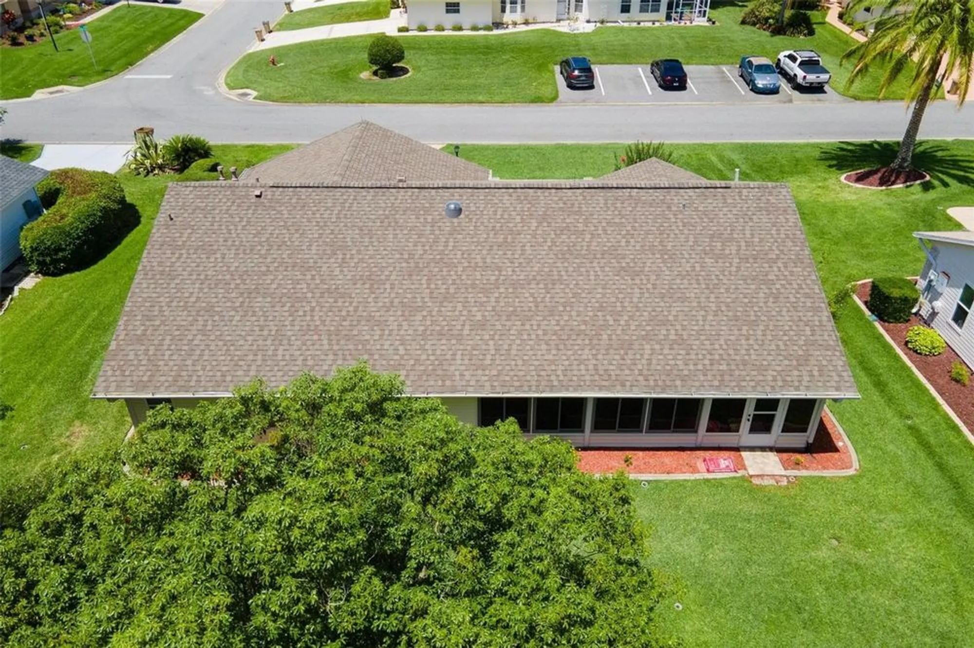 Property Slideshow image 42 of 48 | 26608 racquet cir, Leesburg, FL, 34748