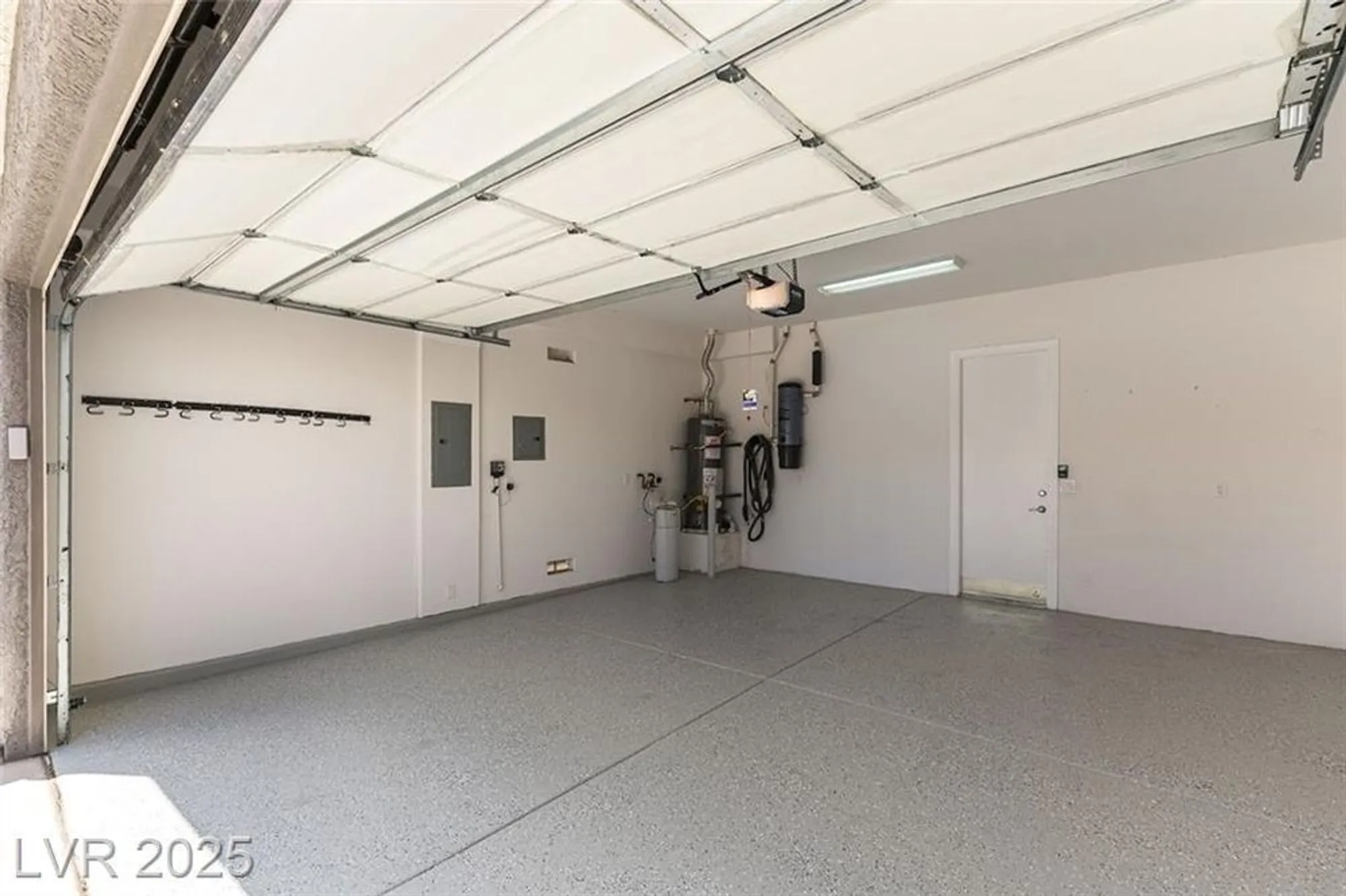 Property Slideshow image 27 of 40 | 2373 ozark plateau dr, Henderson, NV, 89044