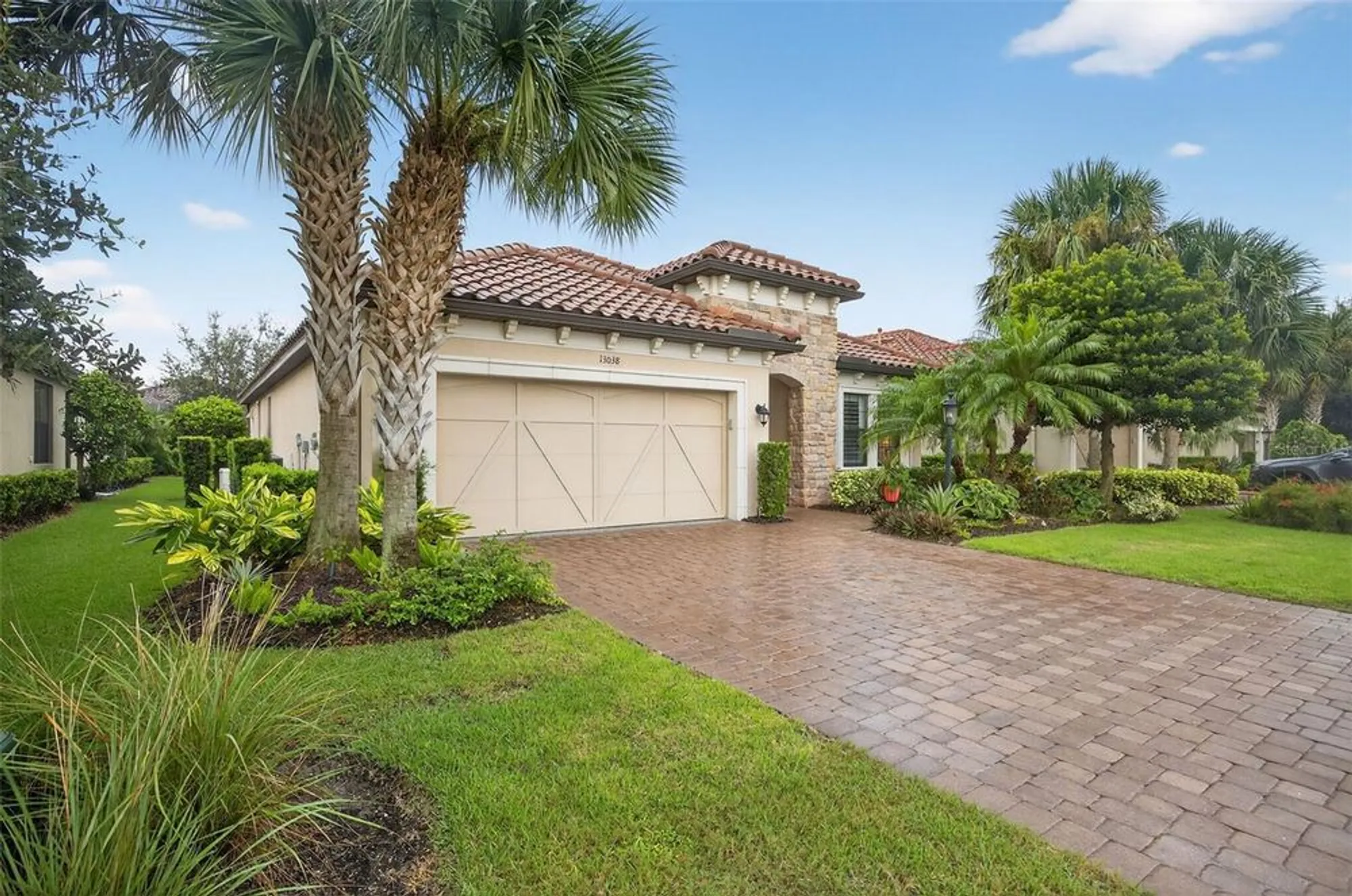Property Slideshow image 38 of 65 | 13038 prima dr, Bradenton, FL, 34211
