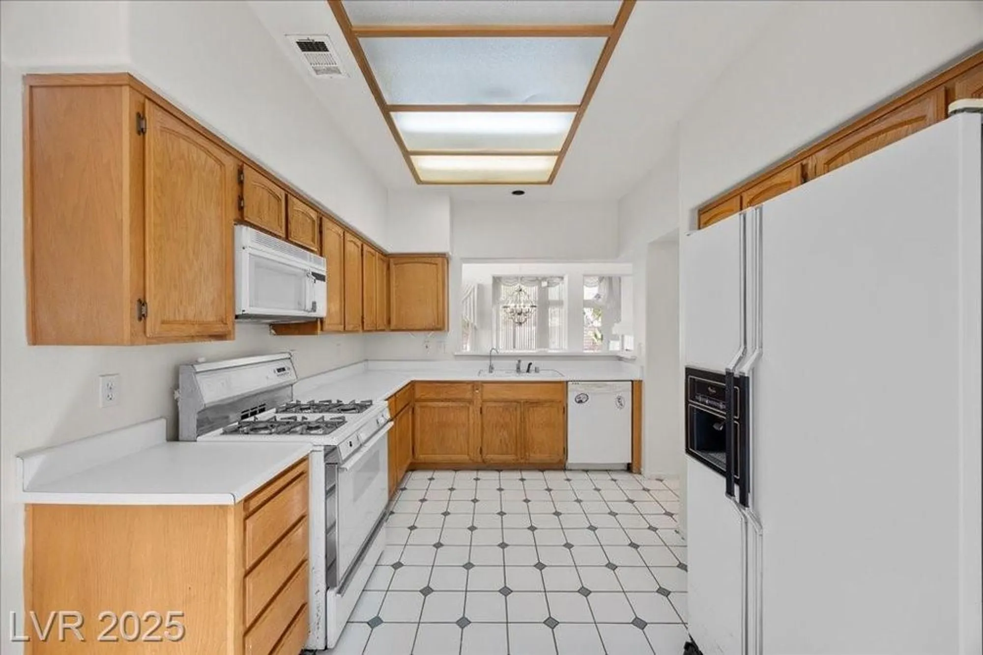 Property Slideshow image 12 of 41 | 4890 el capote dr, Las Vegas, NV, 89147