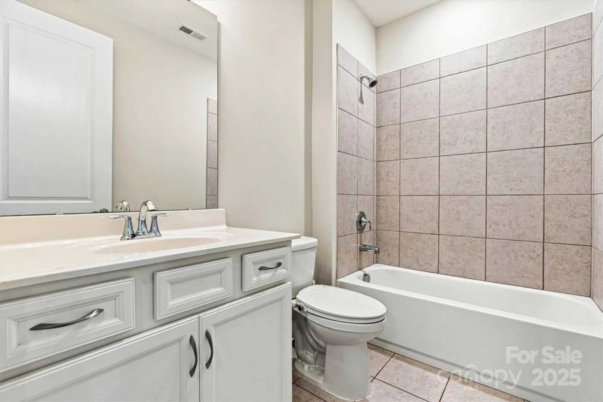 Property Slideshow image 31 of 47 | 7315 surprise ct, Charlotte, NC, 28215