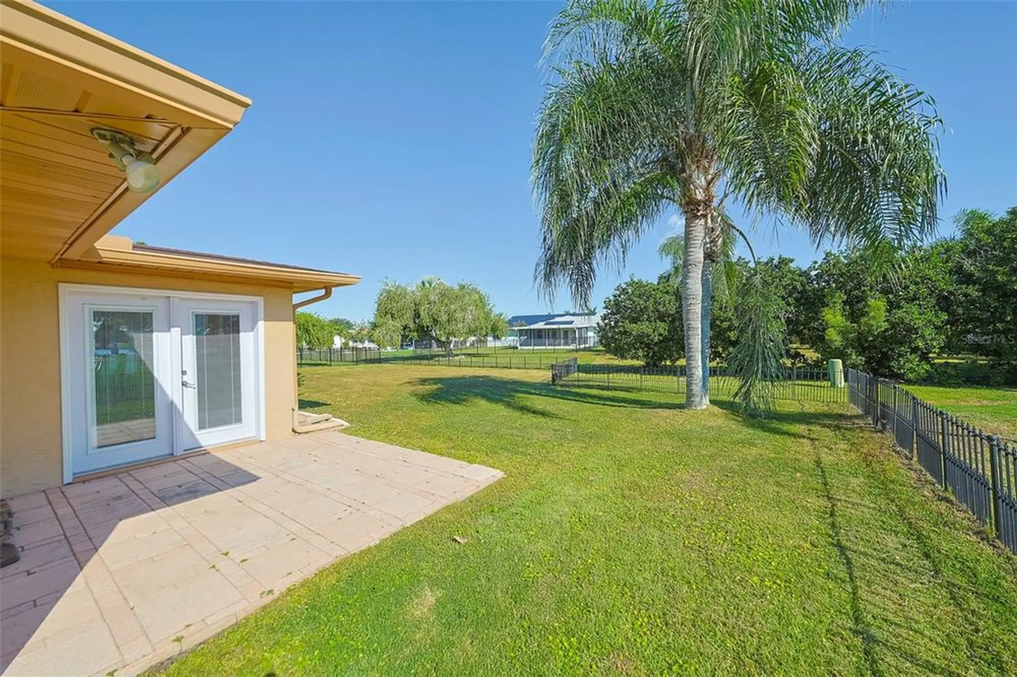 Property Slideshow image 28 of 39 | 627 fort duquesna dr, Sun City Center, FL, 33573