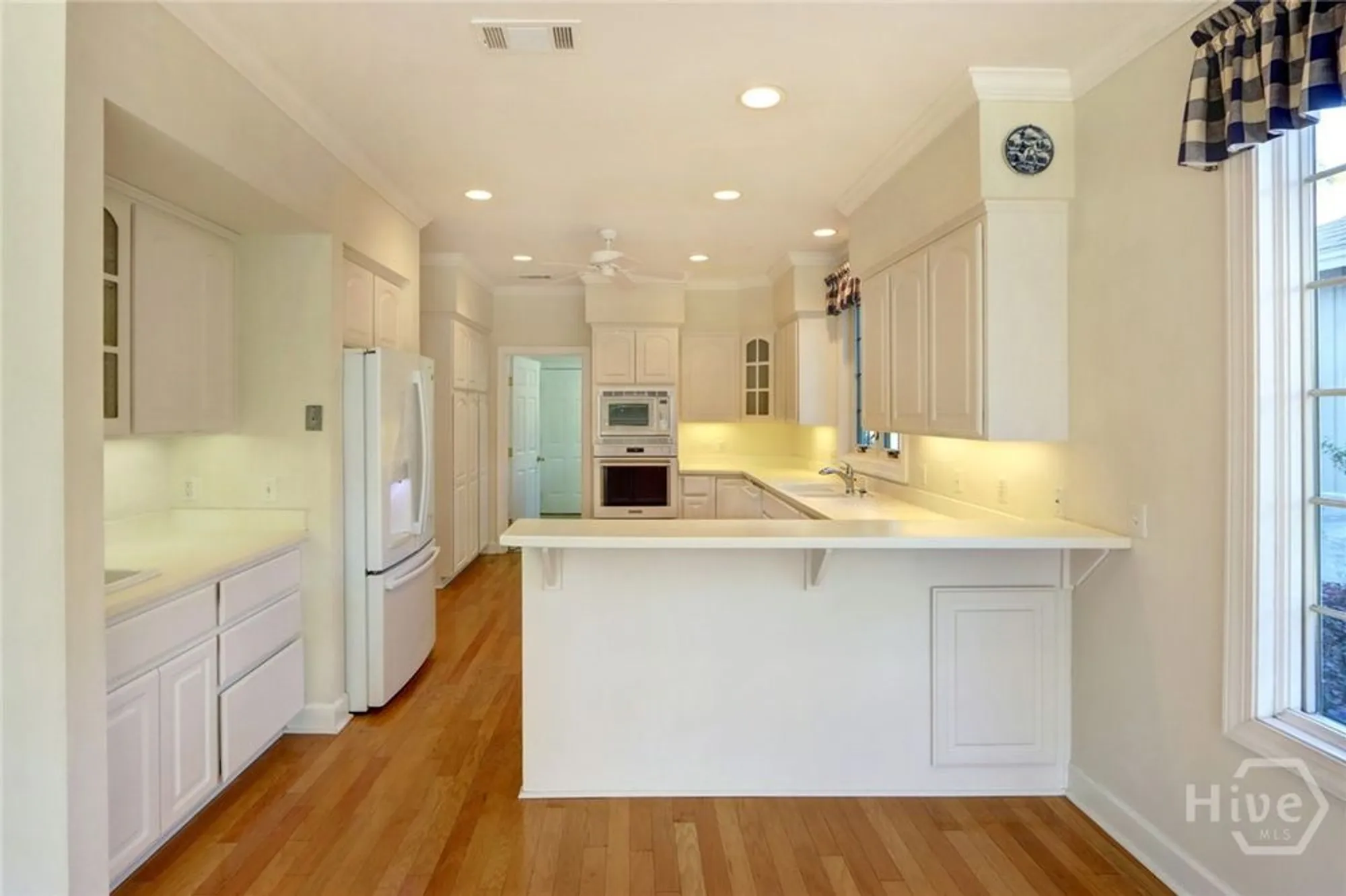 Property Slideshow image 14 of 45 | 2 breakfast ct, Savannah, GA, 31411