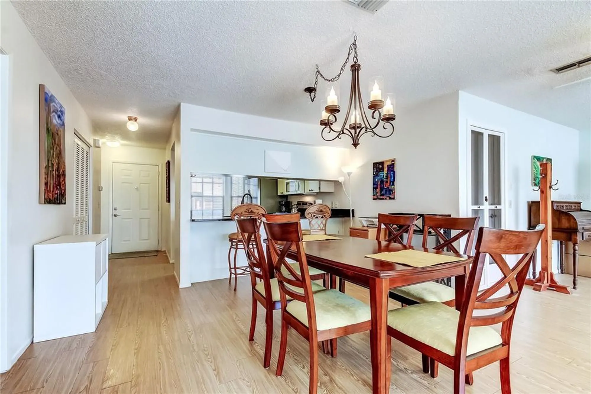 Property Slideshow image 4 of 25 | 9404 rockbridge cir, New Port Richey, FL, 34655