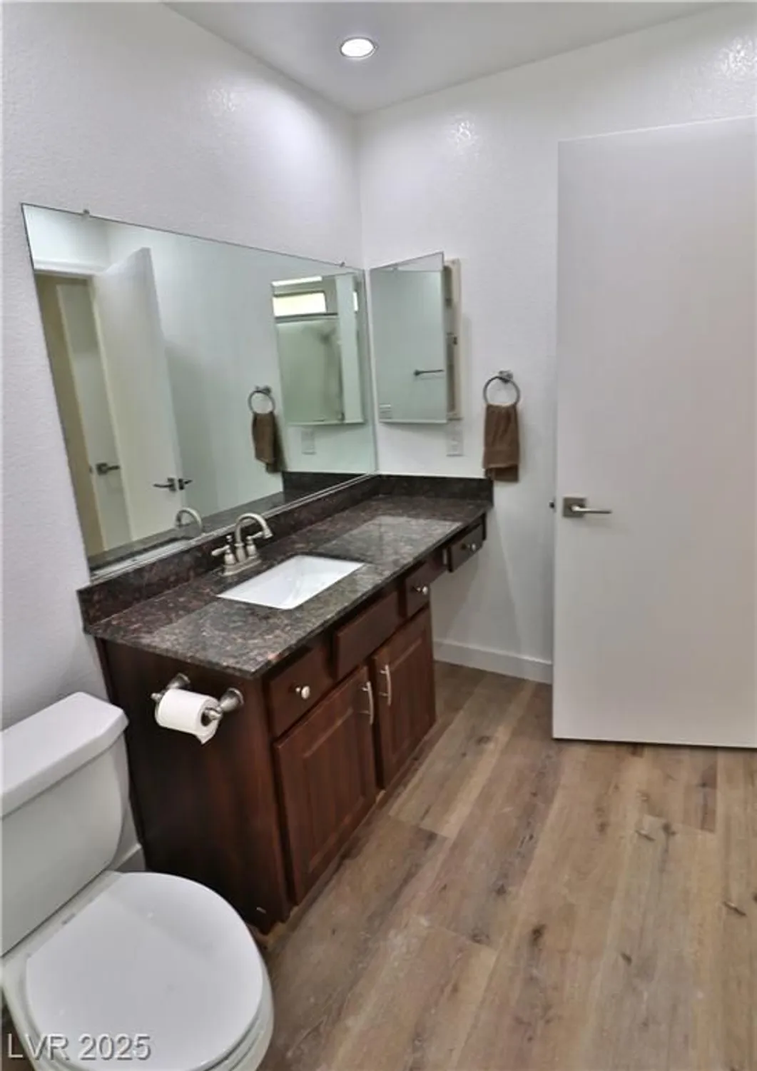Property Slideshow image 14 of 39 | 9509 sundial dr, Las Vegas, NV, 89134
