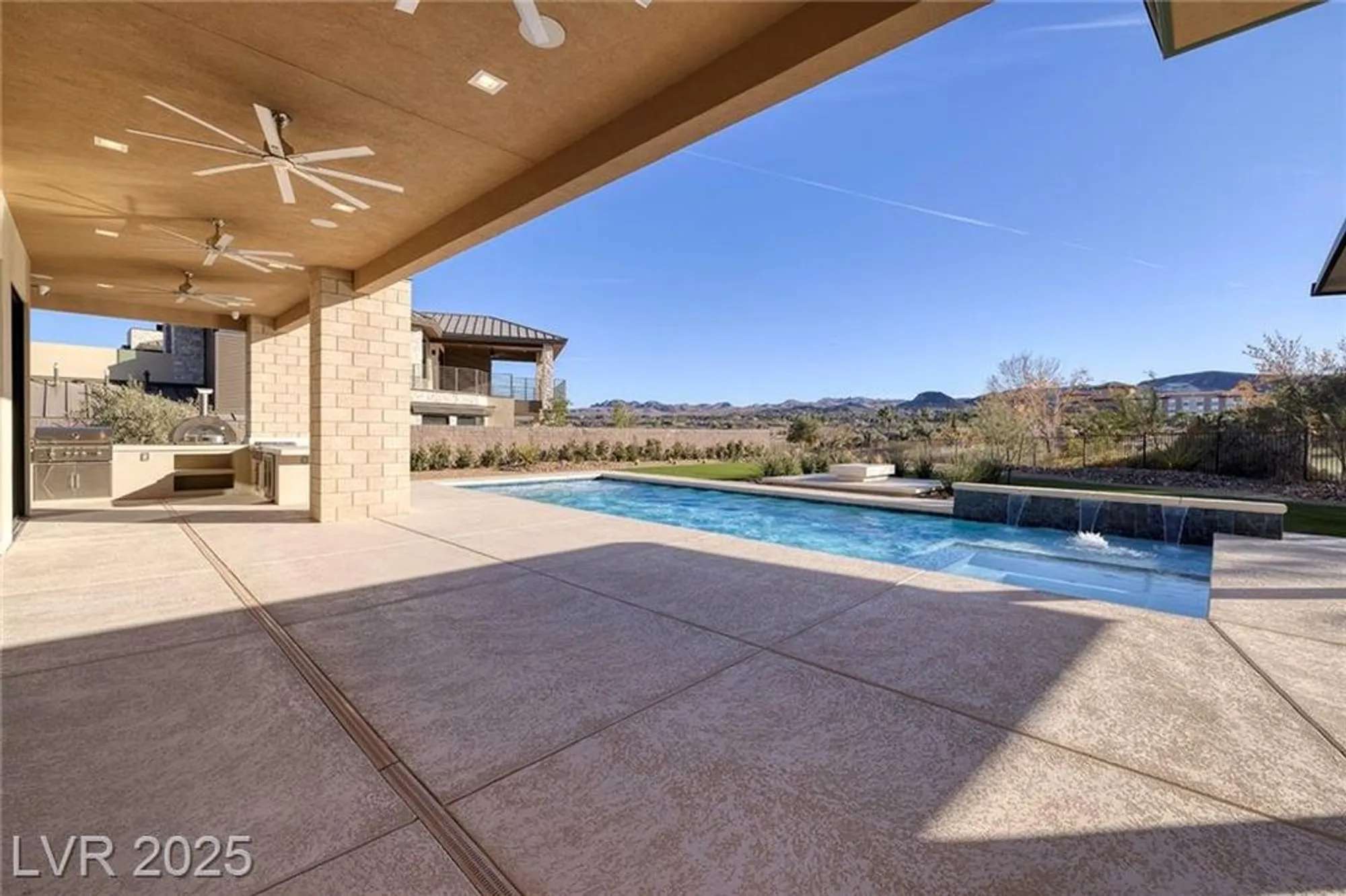 Property Slideshow image 23 of 65 | 37 reflection shores ln, Henderson, NV, 89011
