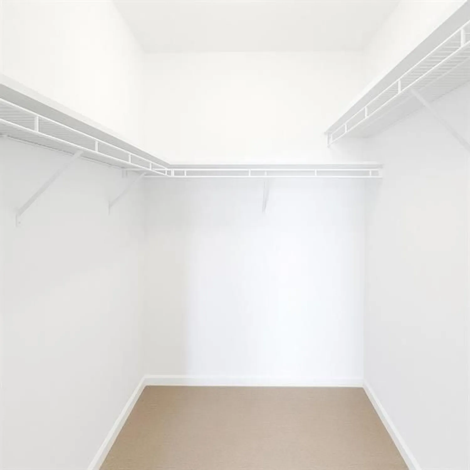 Property Slideshow image 14 of 29 | 3333 ne 34th st 1702, Fort Lauderdale, FL, 33308