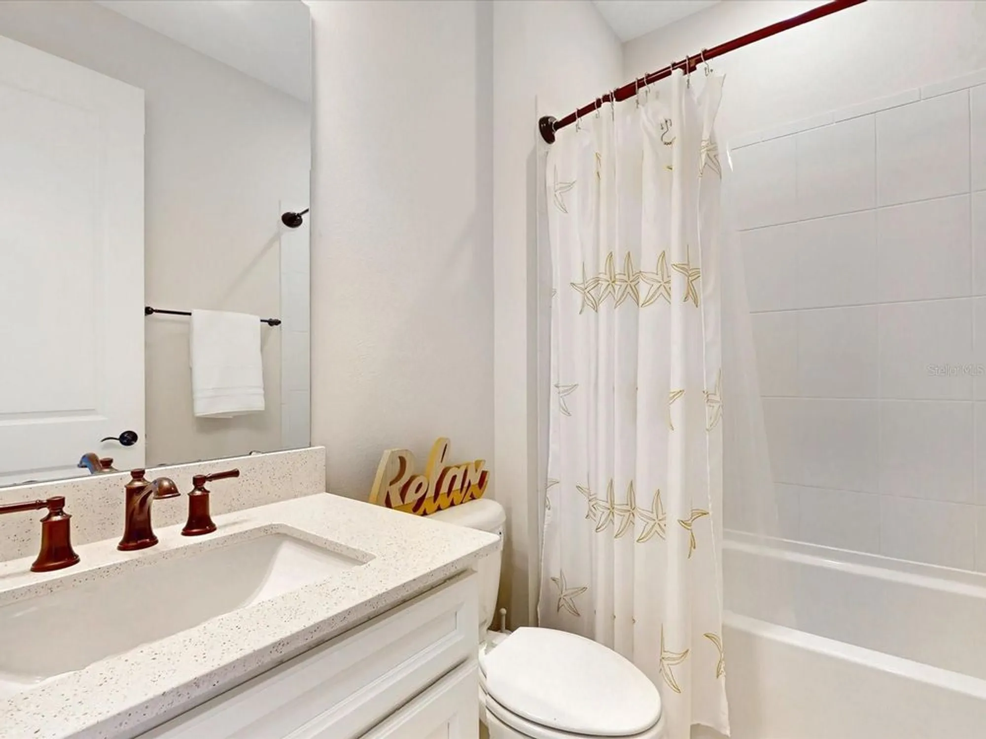 Property Slideshow image 13 of 49 | 6354 shimmering shores ln, Saint Cloud, FL, 34771