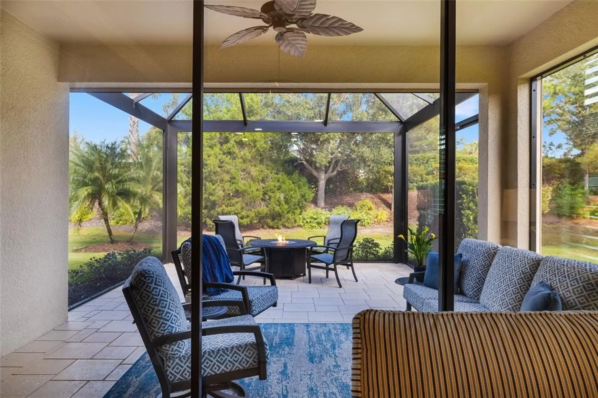 Property Slideshow image 13 of 55 | 5043 serata dr, Bradenton, FL, 34211