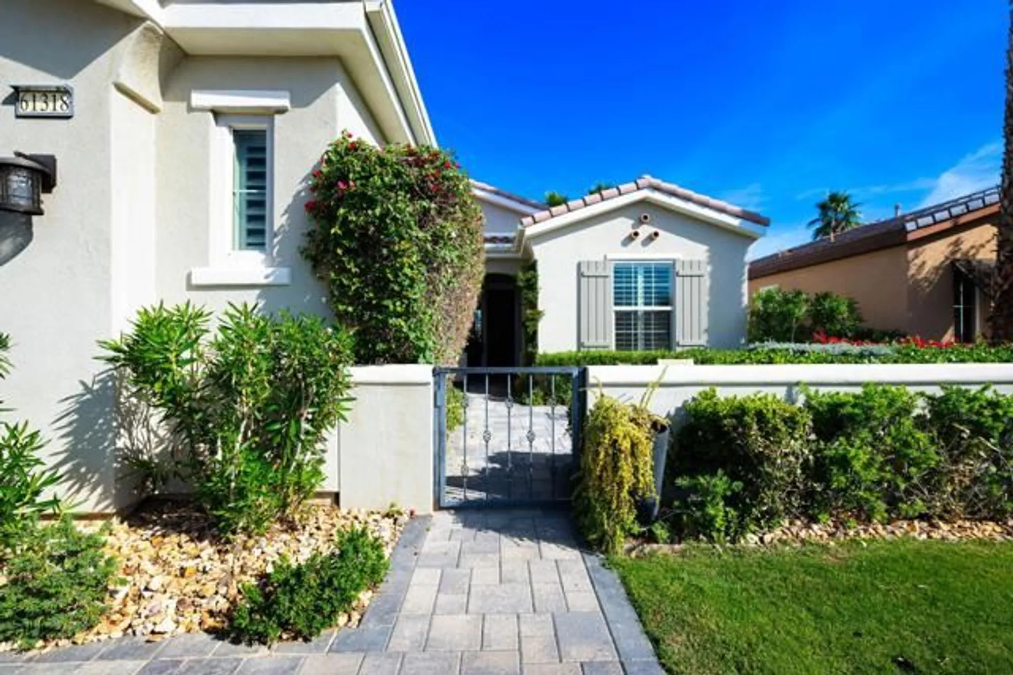 Property Slideshow image 4 of 42 | 61318 sapphire ln, La Quinta, CA, 92253