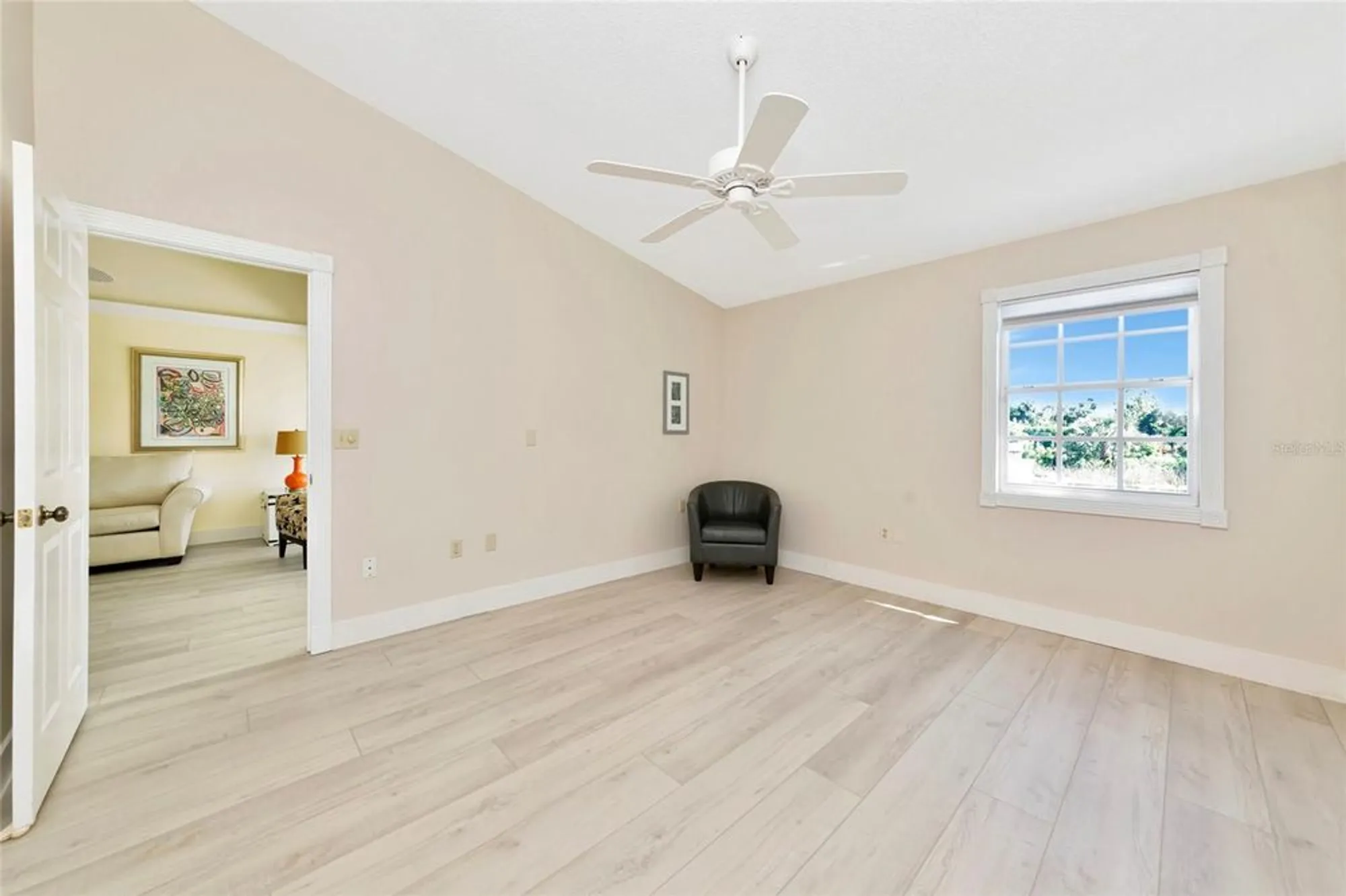 Property Slideshow image 32 of 63 | 515 woodstork cir, Bradenton, FL, 34209
