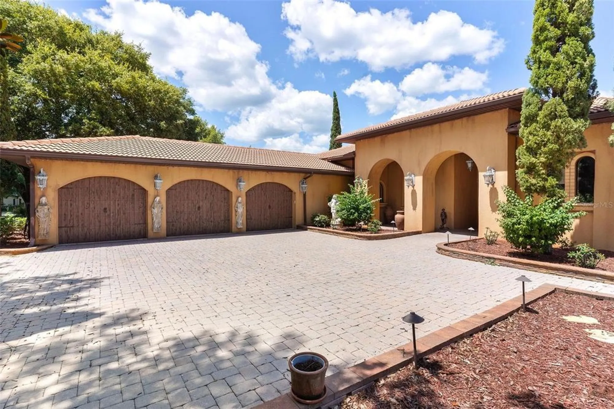 Property Slideshow image 20 of 82 | 5235 greens dr, Lady Lake, FL, 32159
