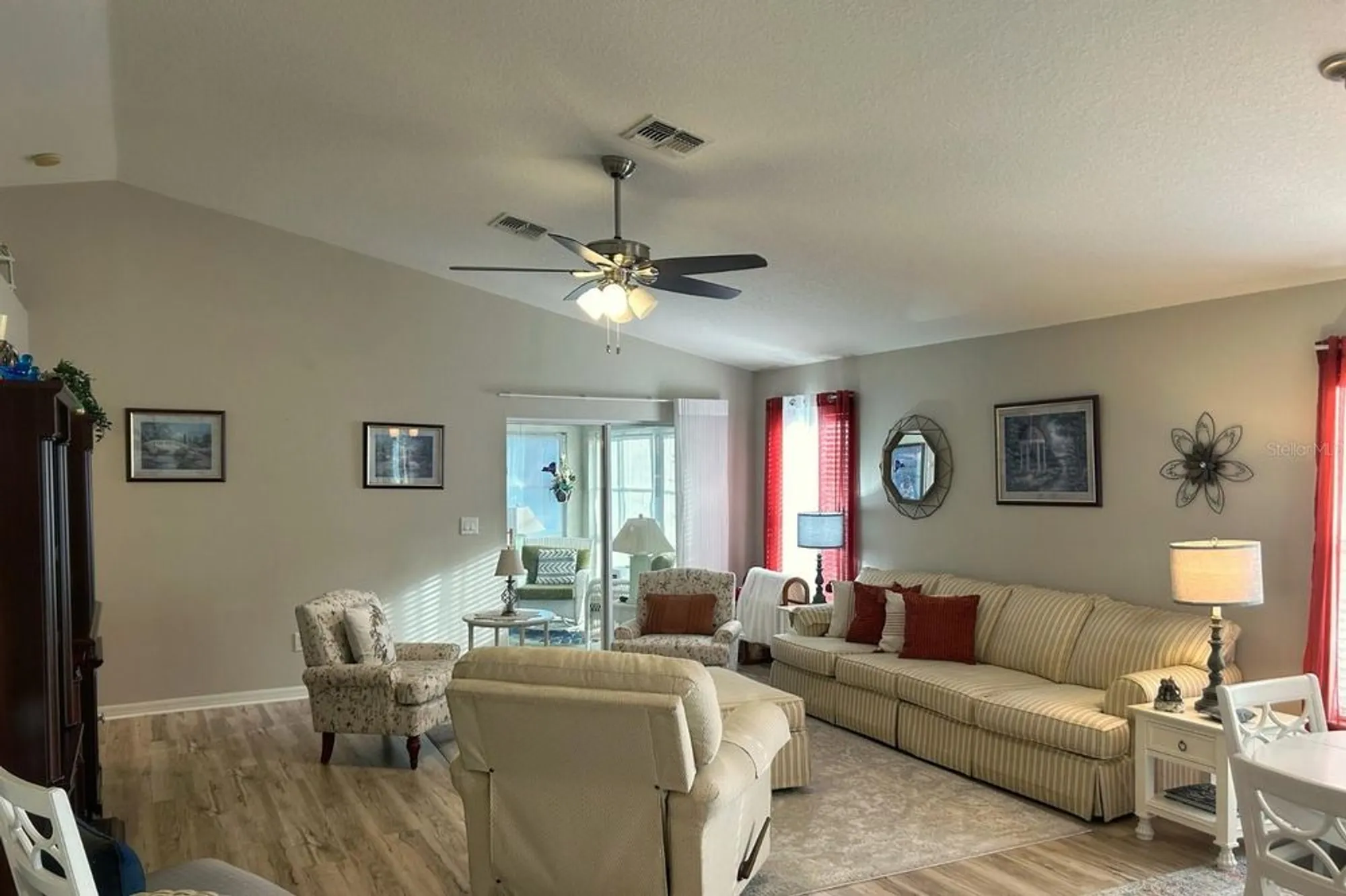 Property Slideshow image 8 of 32 | 276 rochester st, Spring Hill, FL, 34609