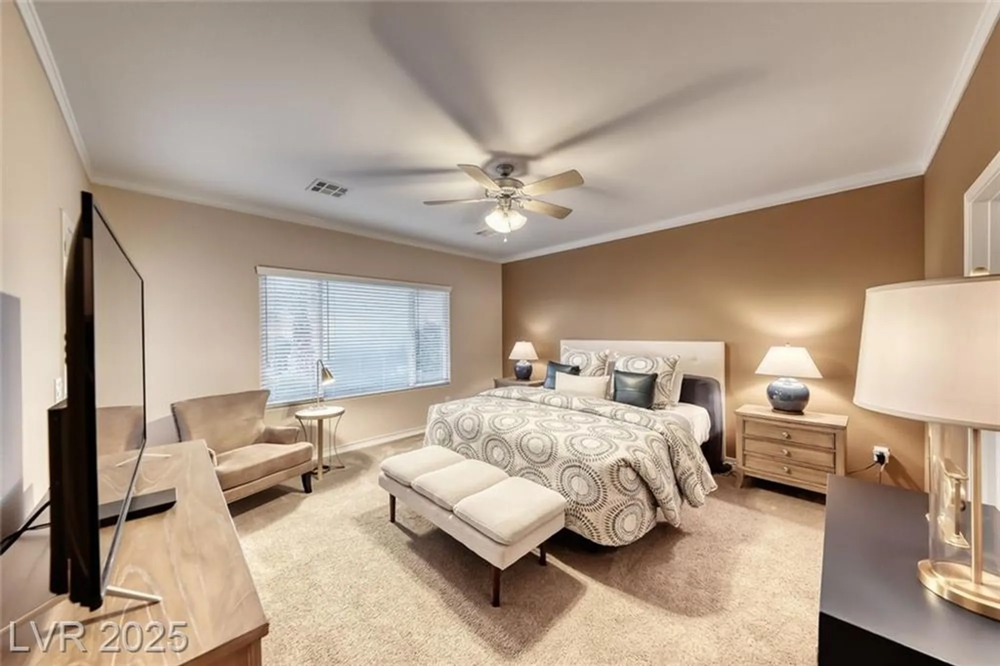 Property Slideshow image 28 of 66 | 2470 bedford park dr, Henderson, NV, 89052