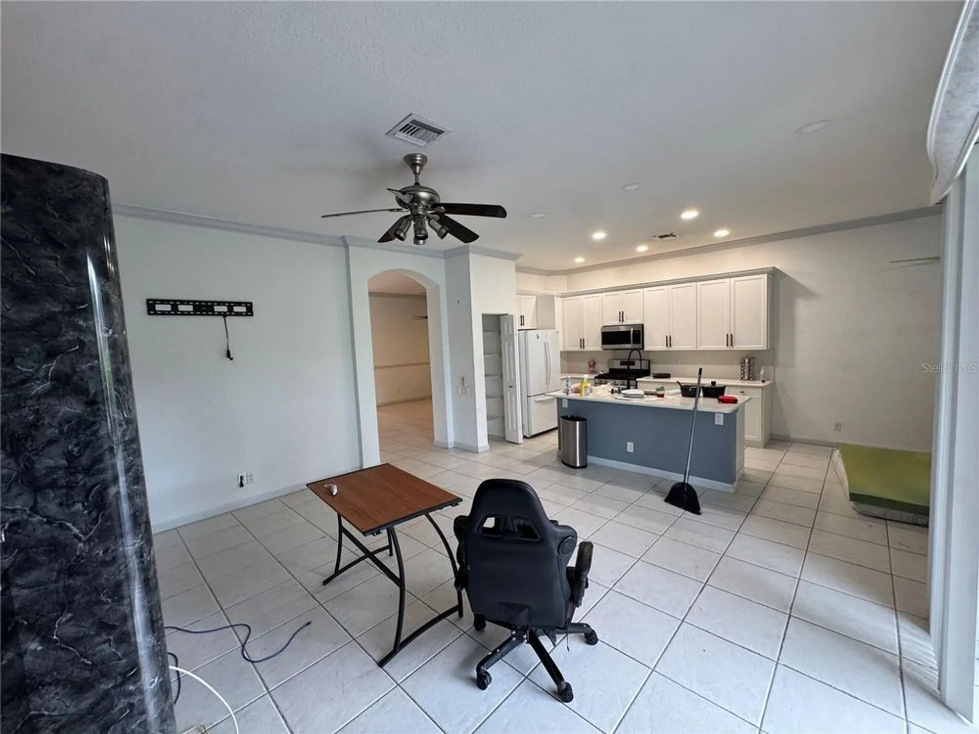 Property Slideshow image 14 of 34 | 318 nw shoreview dr, Port St Lucie, FL, 34986