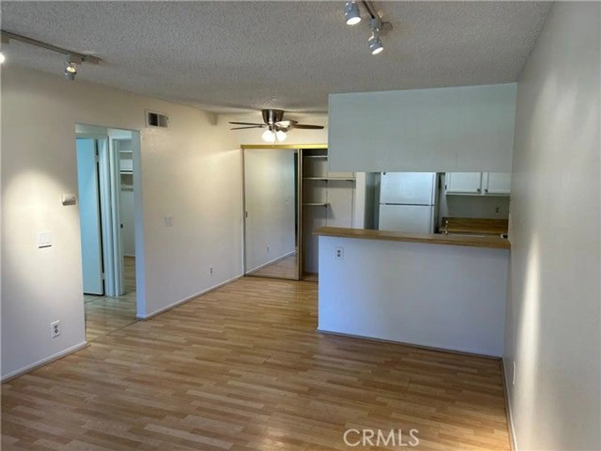 Property Slideshow image 5 of 47 | 18232 parkview ln 103, Huntington Beach, CA, 92648