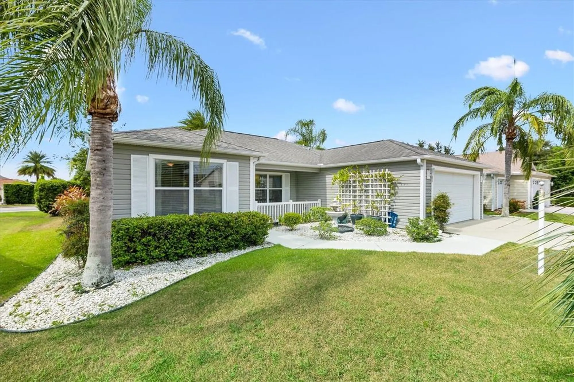 Property Slideshow image 2 of 33 | 2291 montbrook pl, The Villages, FL, 32162