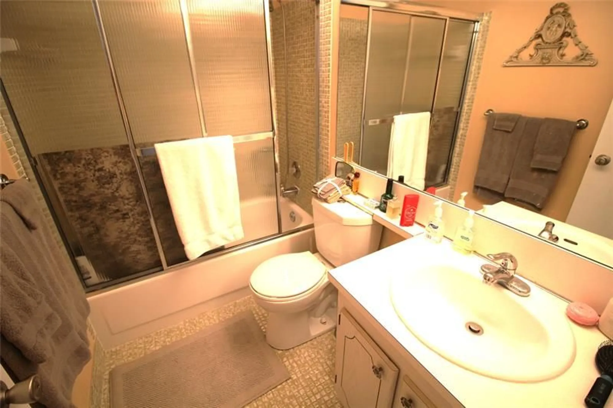 Property Slideshow image 7 of 12 | 4010 harwood c # 4010, Deerfield Beach, FL, 33442