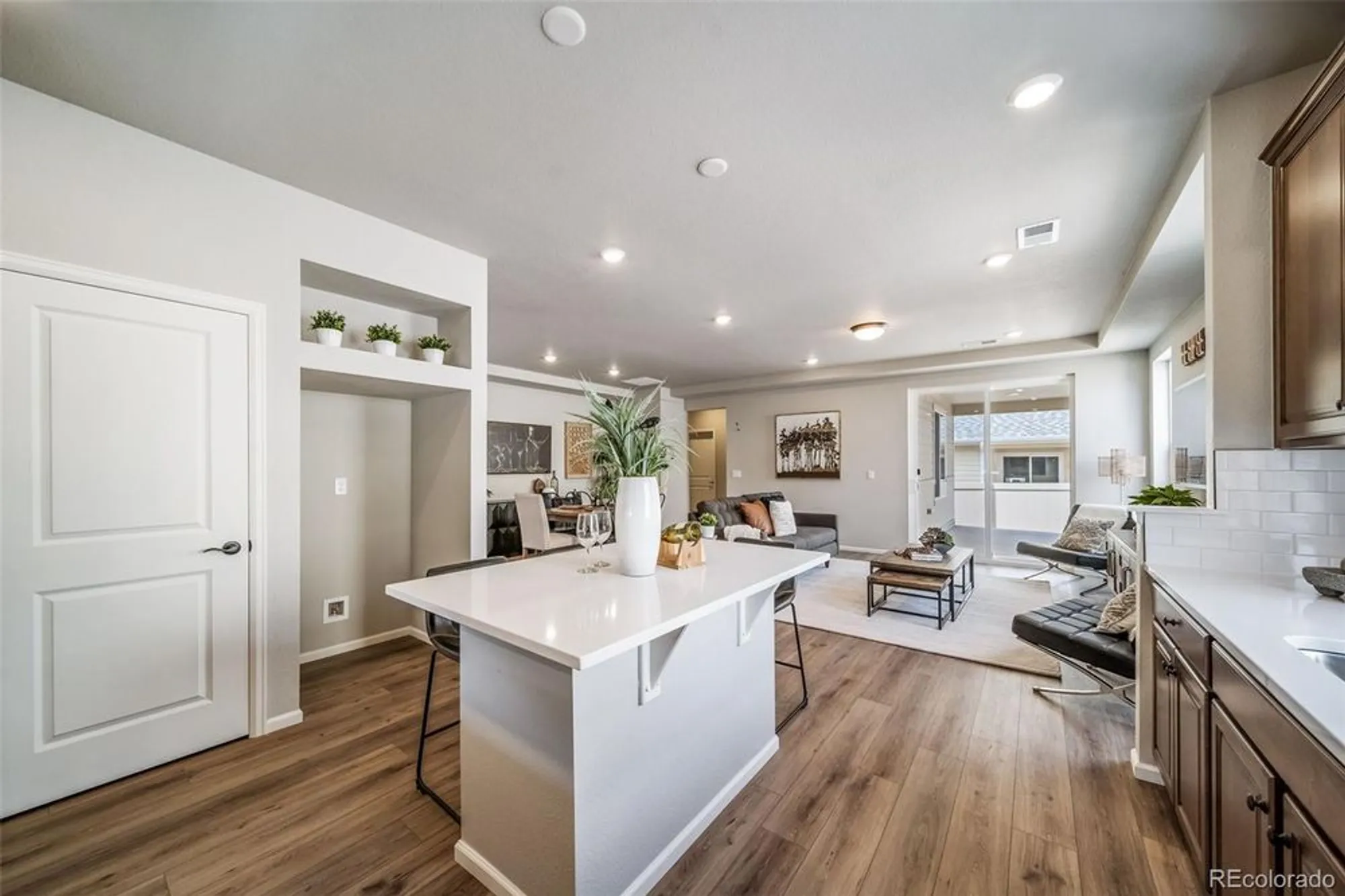 Property Slideshow image 7 of 29 | 21845 e 51st dr, Aurora, CO, 80019