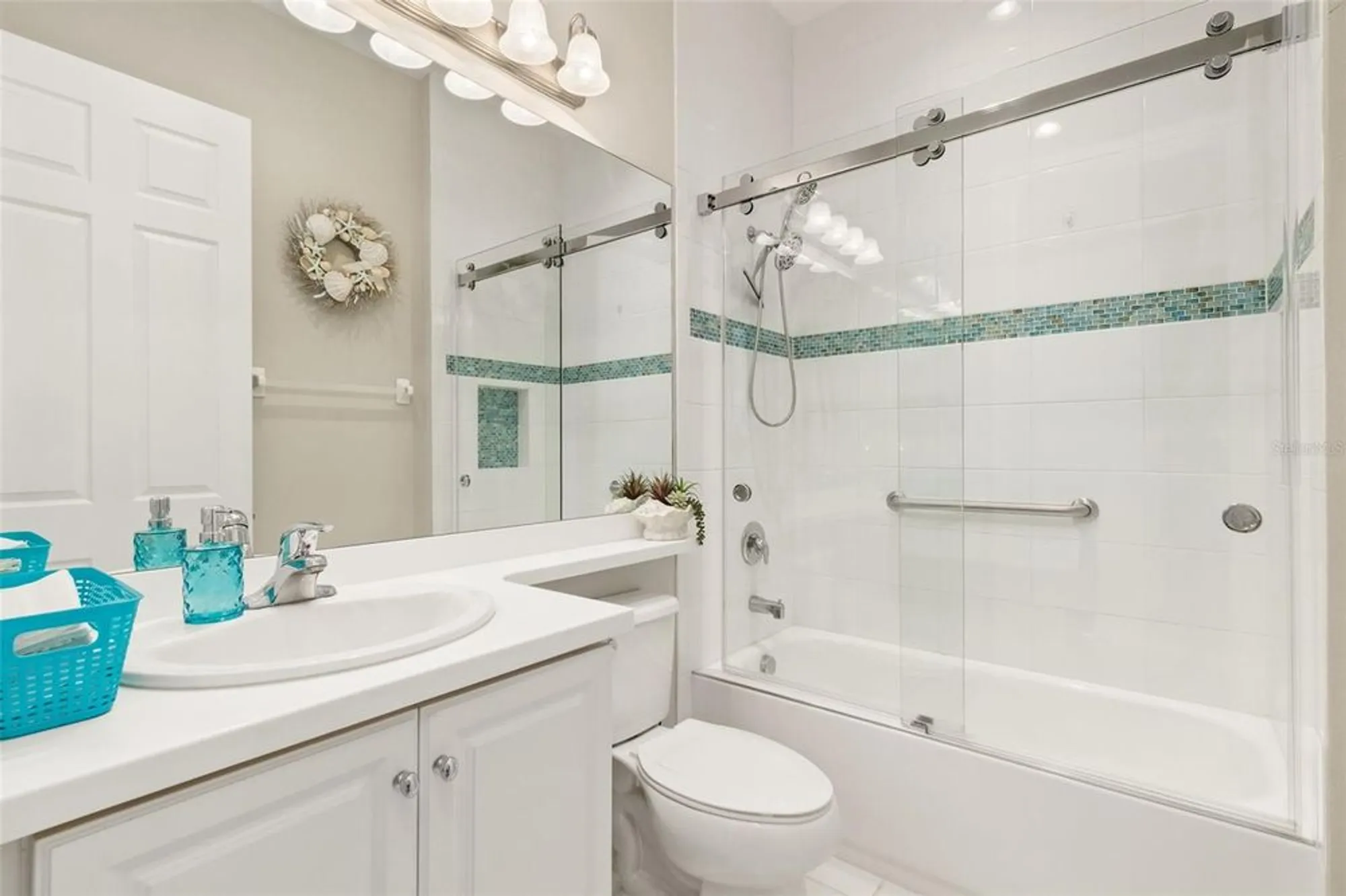Property Slideshow image 33 of 49 | 16133 coquina bay ln, Wimauma, FL, 33598
